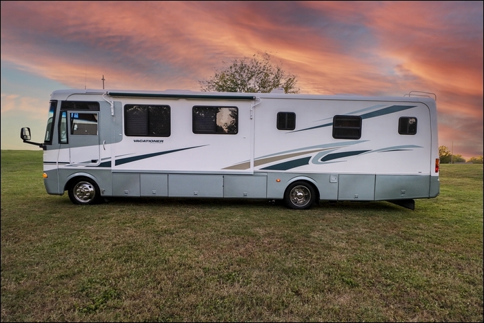 2002 HOLIDAY RAMBLER  Vacationer M36WDD 37