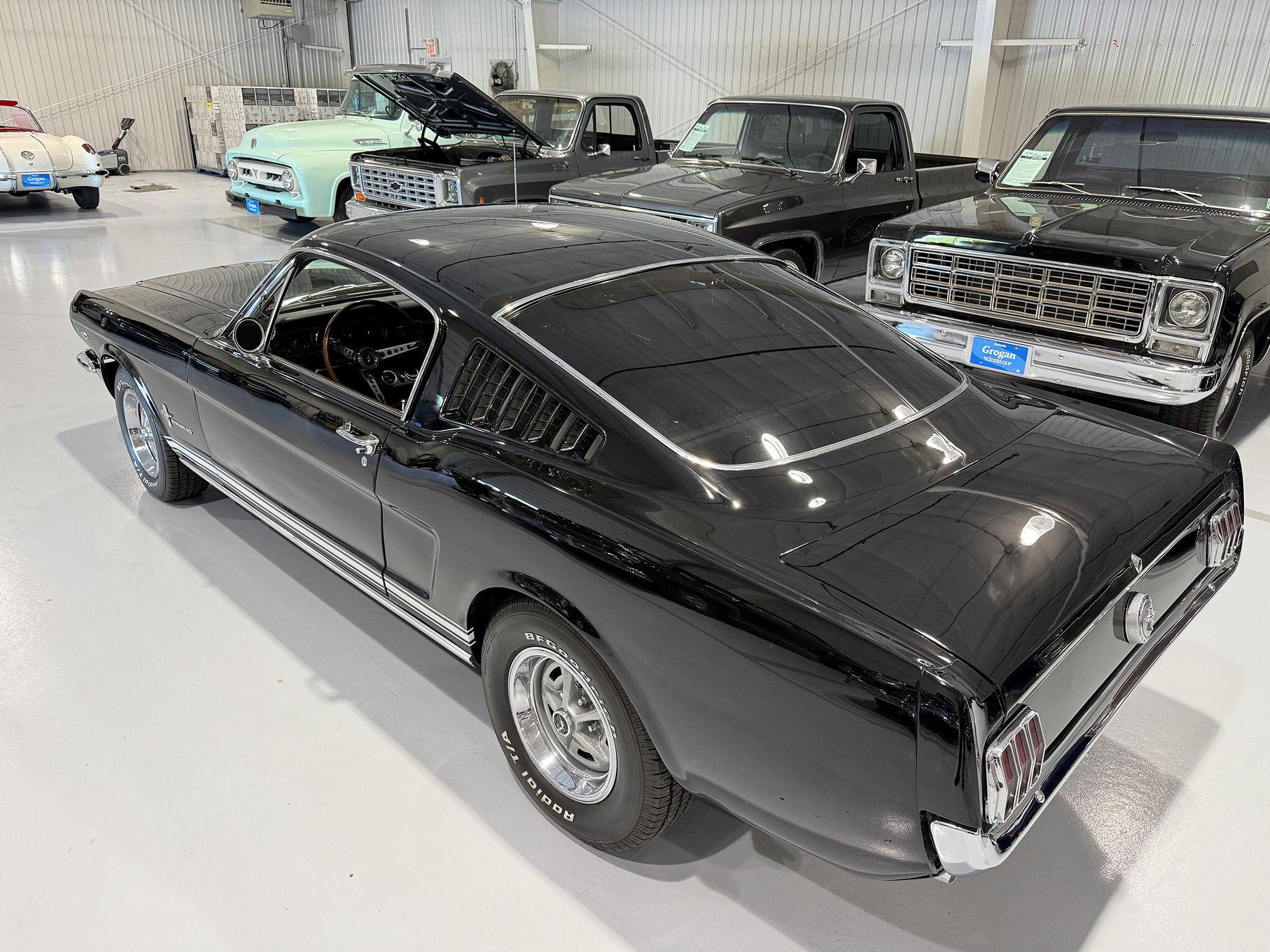 1966 Ford Mustang 2+2 Fastback 5