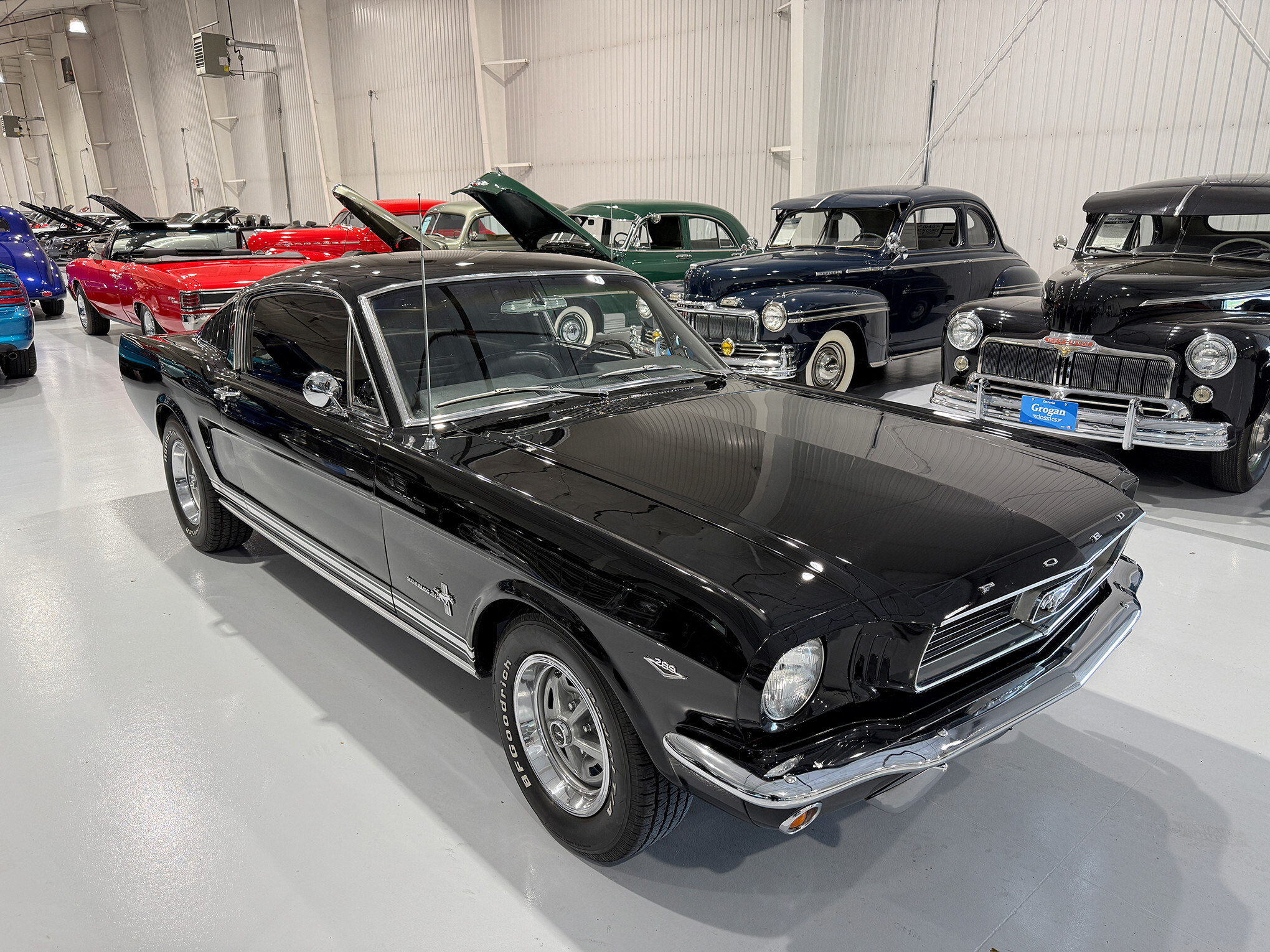 1966 Ford Mustang 2+2 Fastback 11
