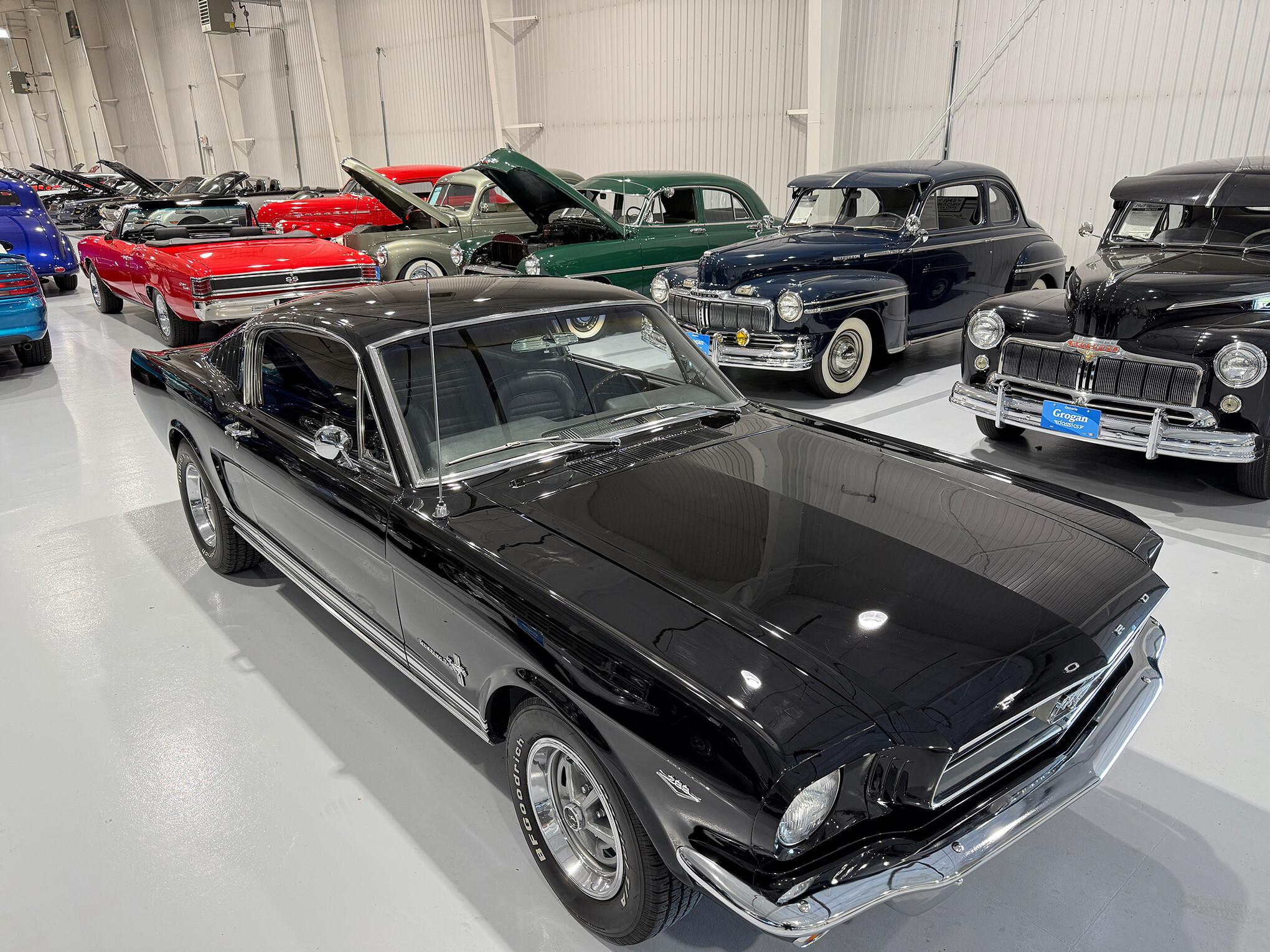 1966 Ford Mustang 2+2 Fastback 12
