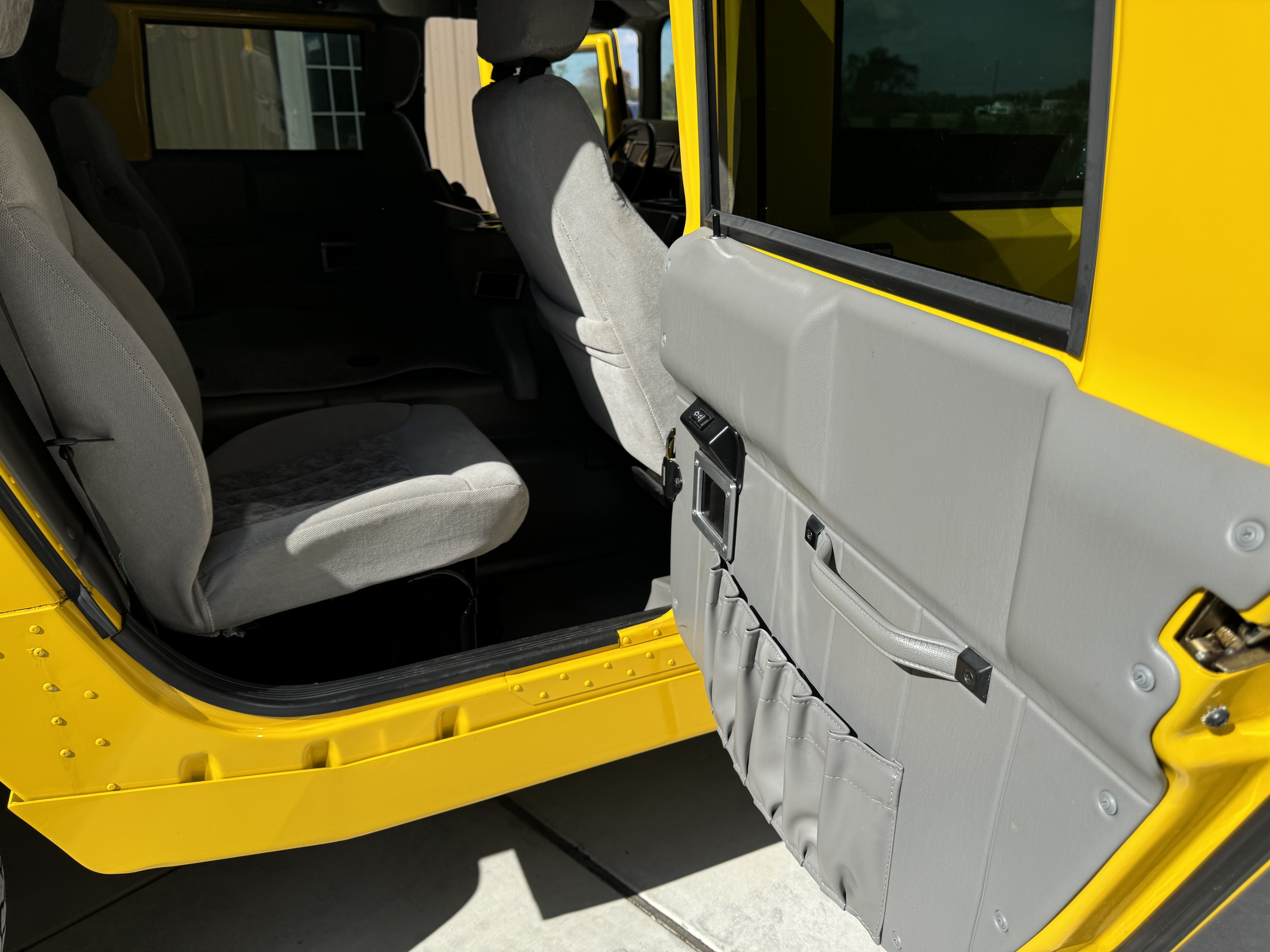 2002 Hummer H1 28