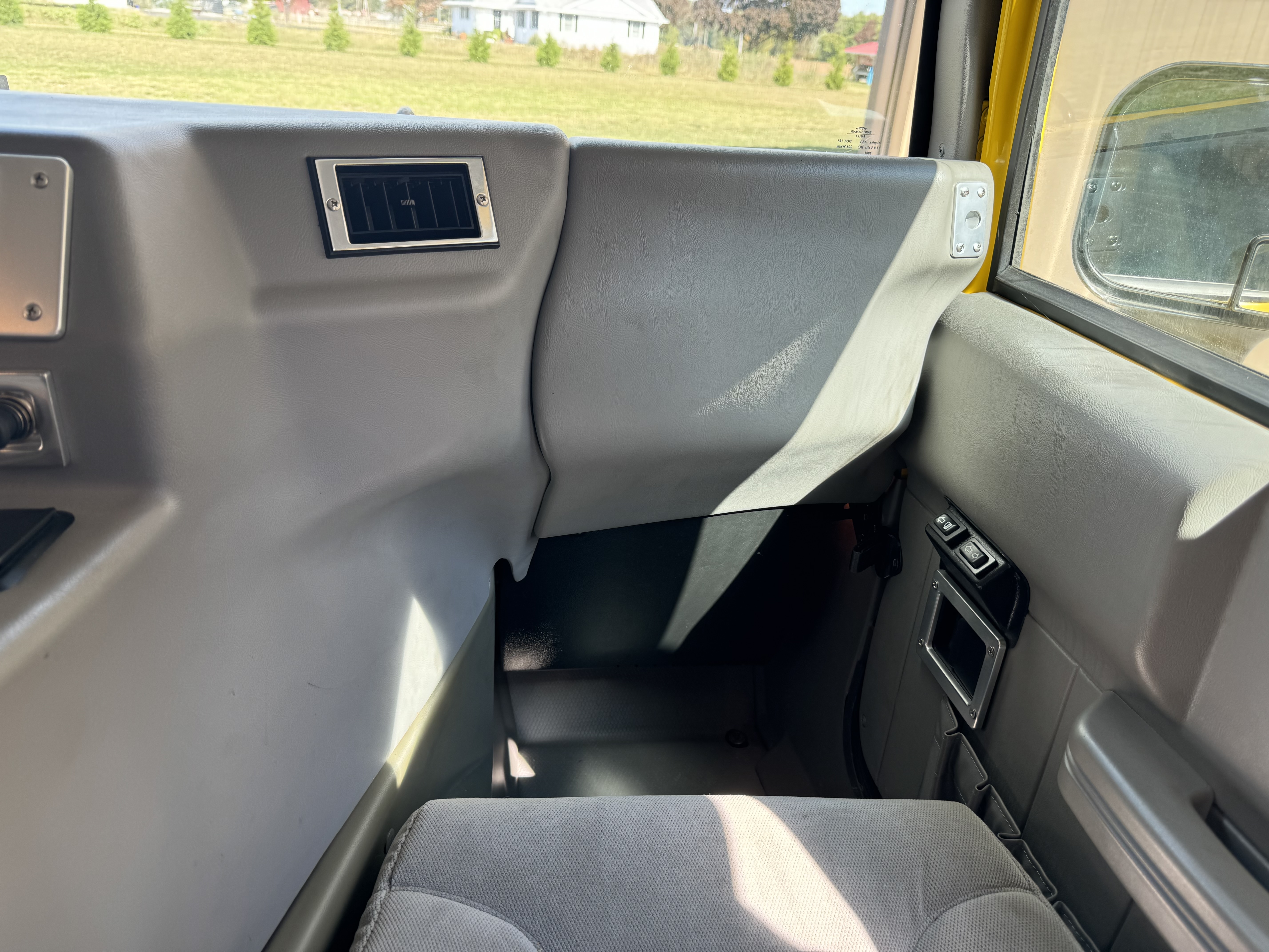 2002 Hummer H1 30