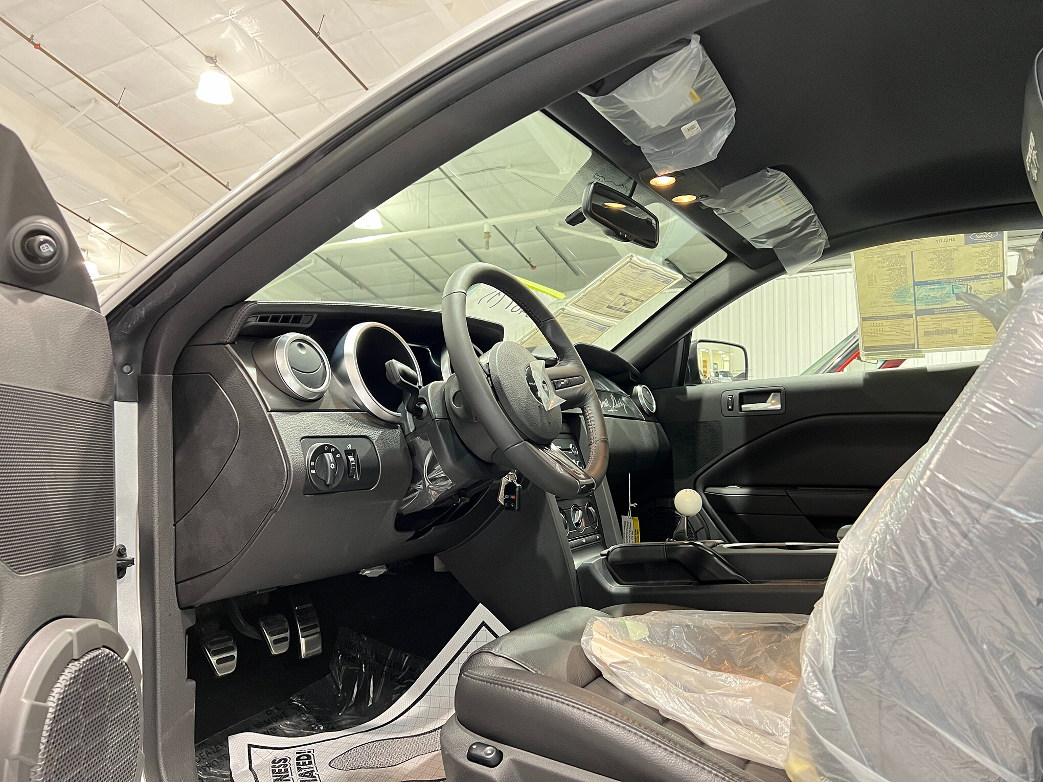 2009 Ford  Shelby GT500 KR 22