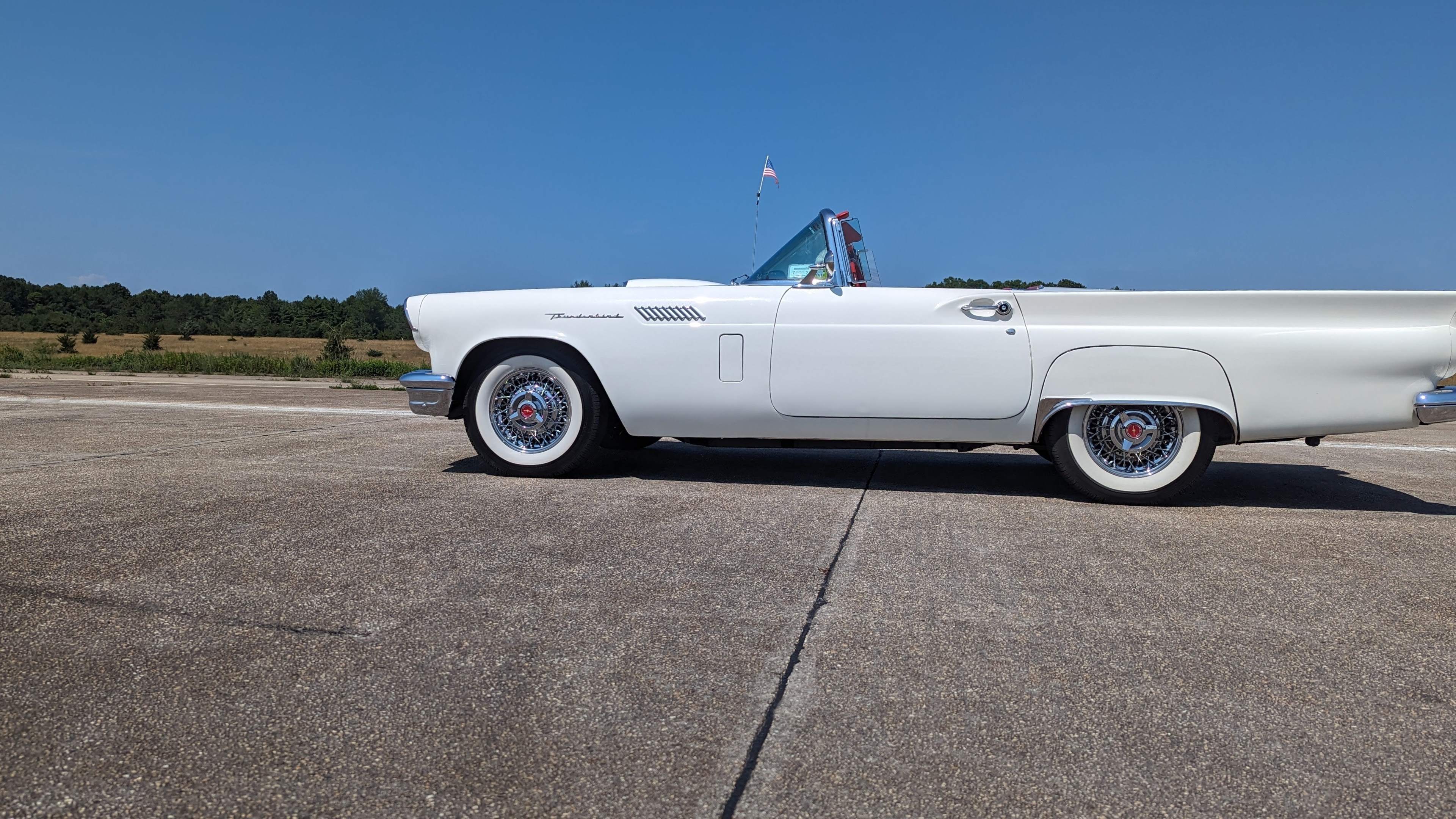 1957 Ford Thunderbird 2