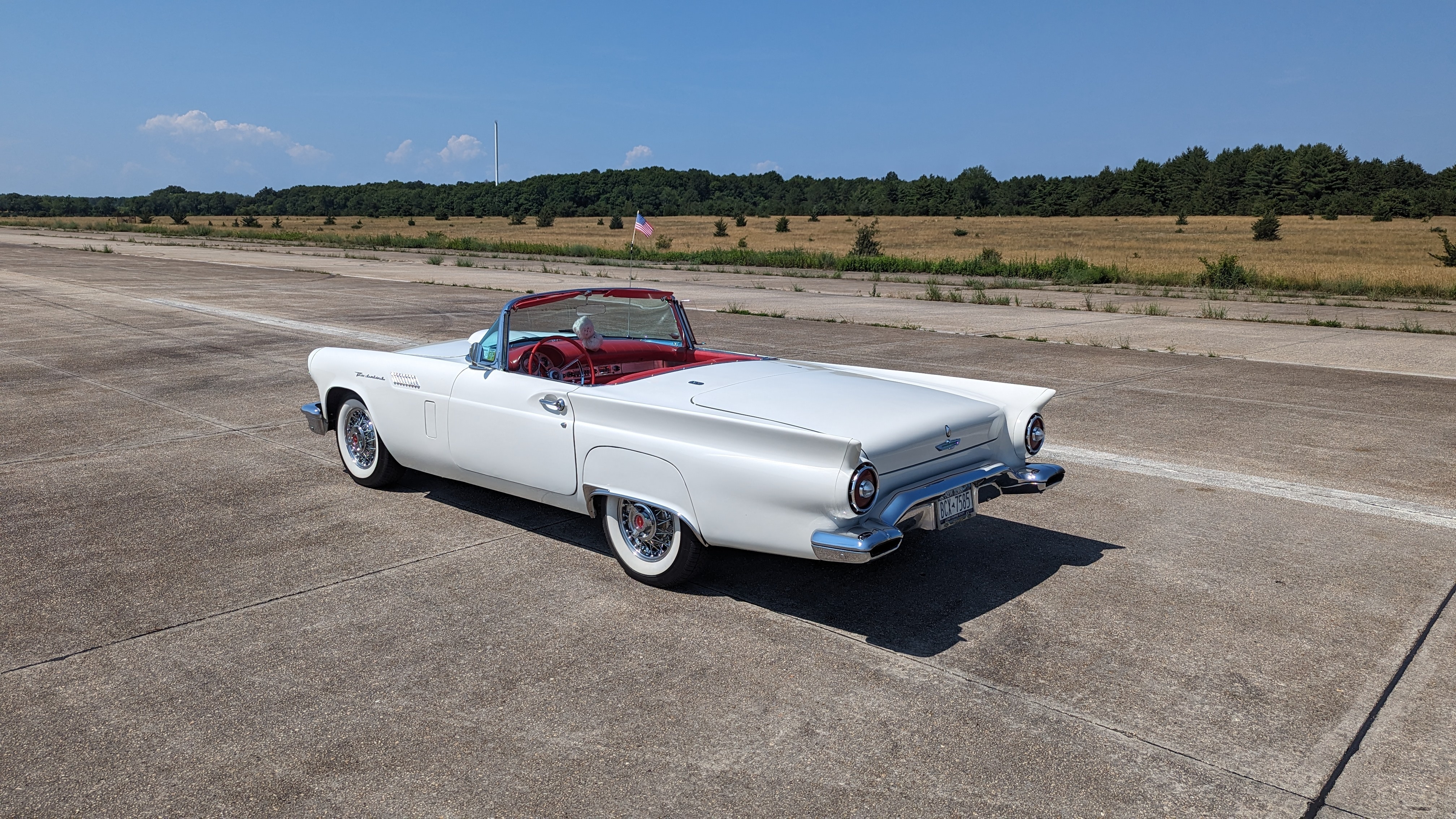 1957 Ford Thunderbird 4