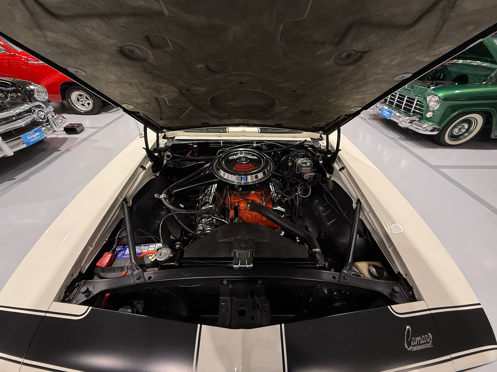 1969 Chevrolet Camaro SS 38