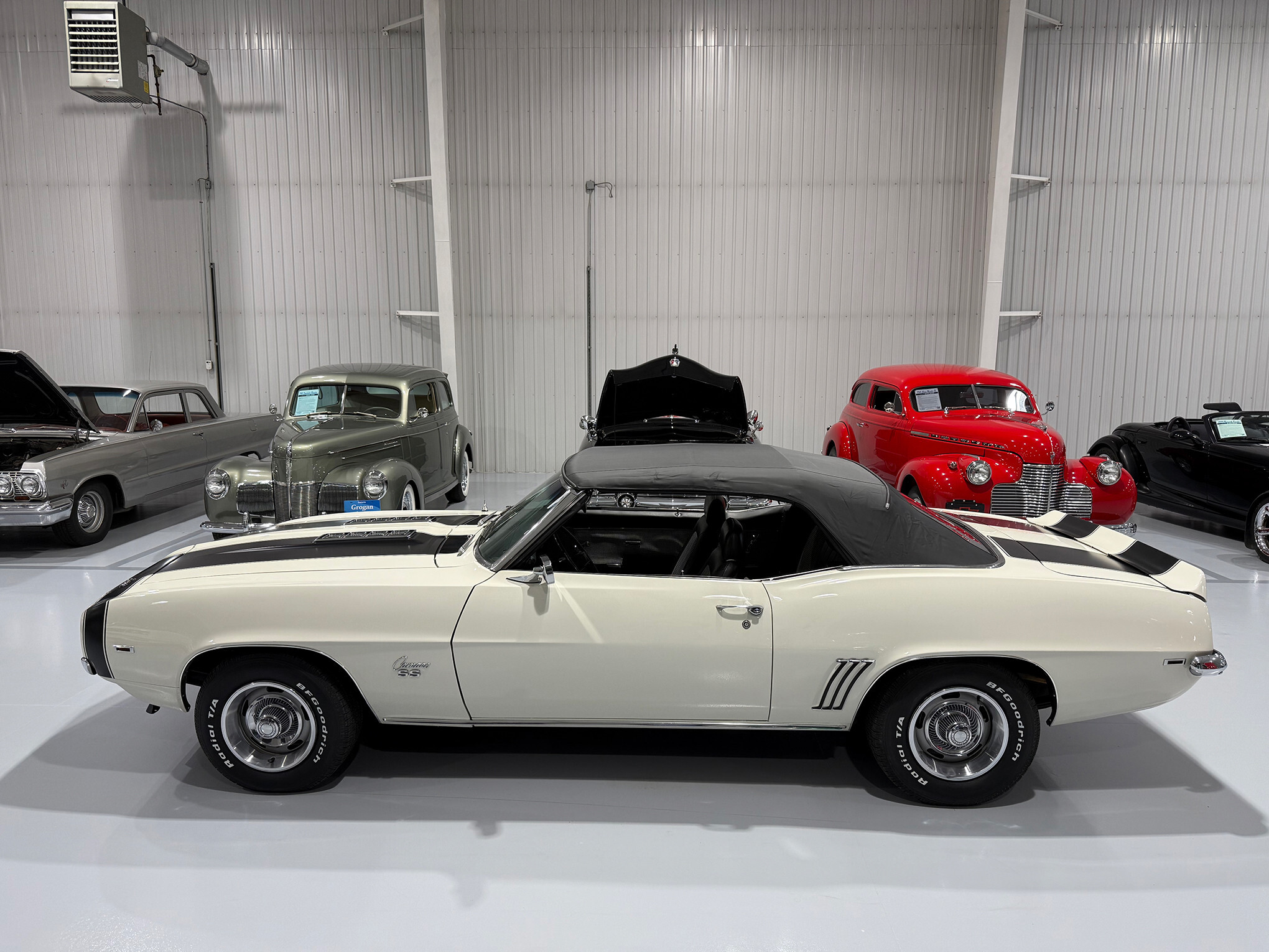 1969 Chevrolet Camaro SS 16