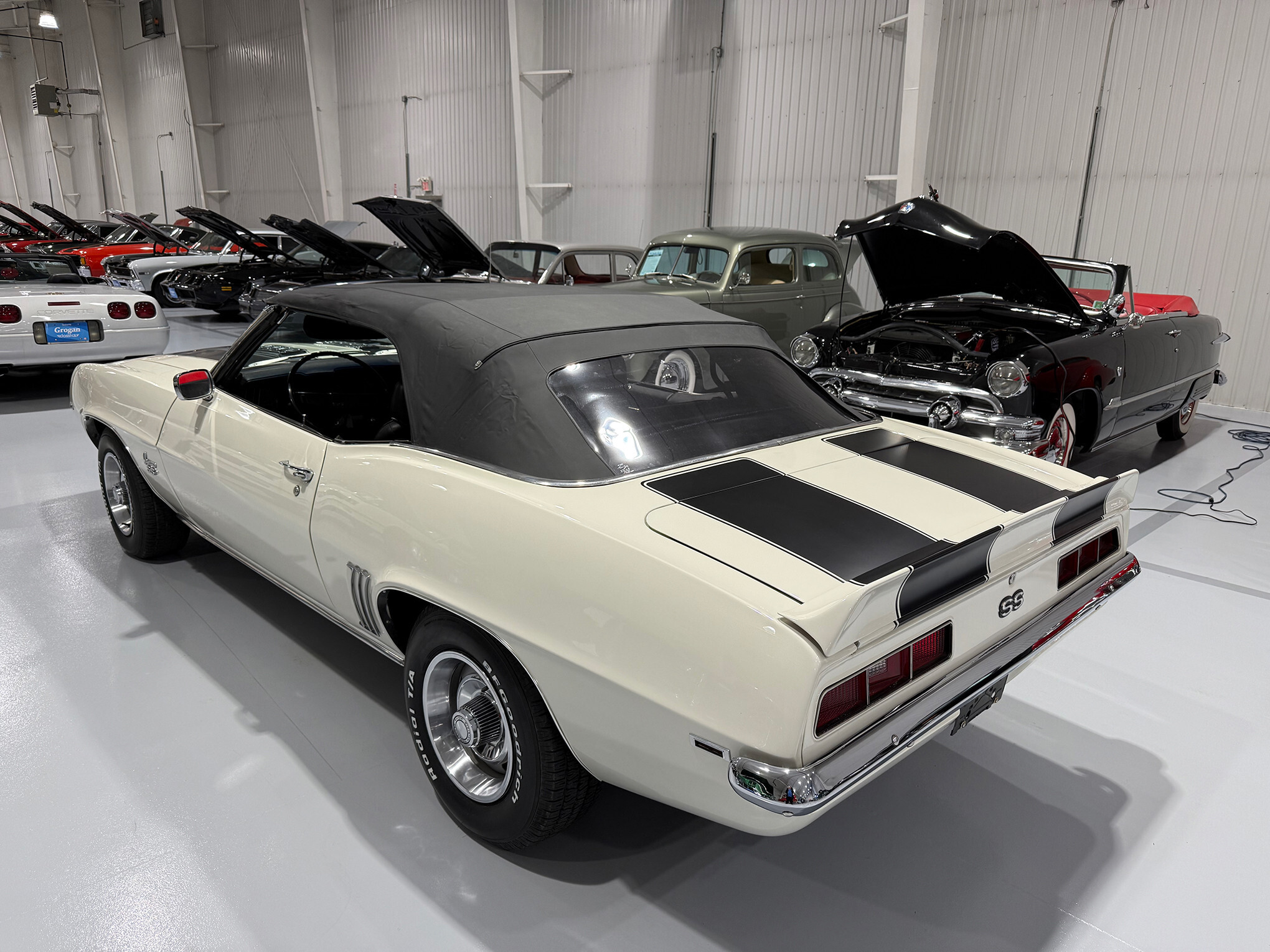 1969 Chevrolet Camaro SS 17