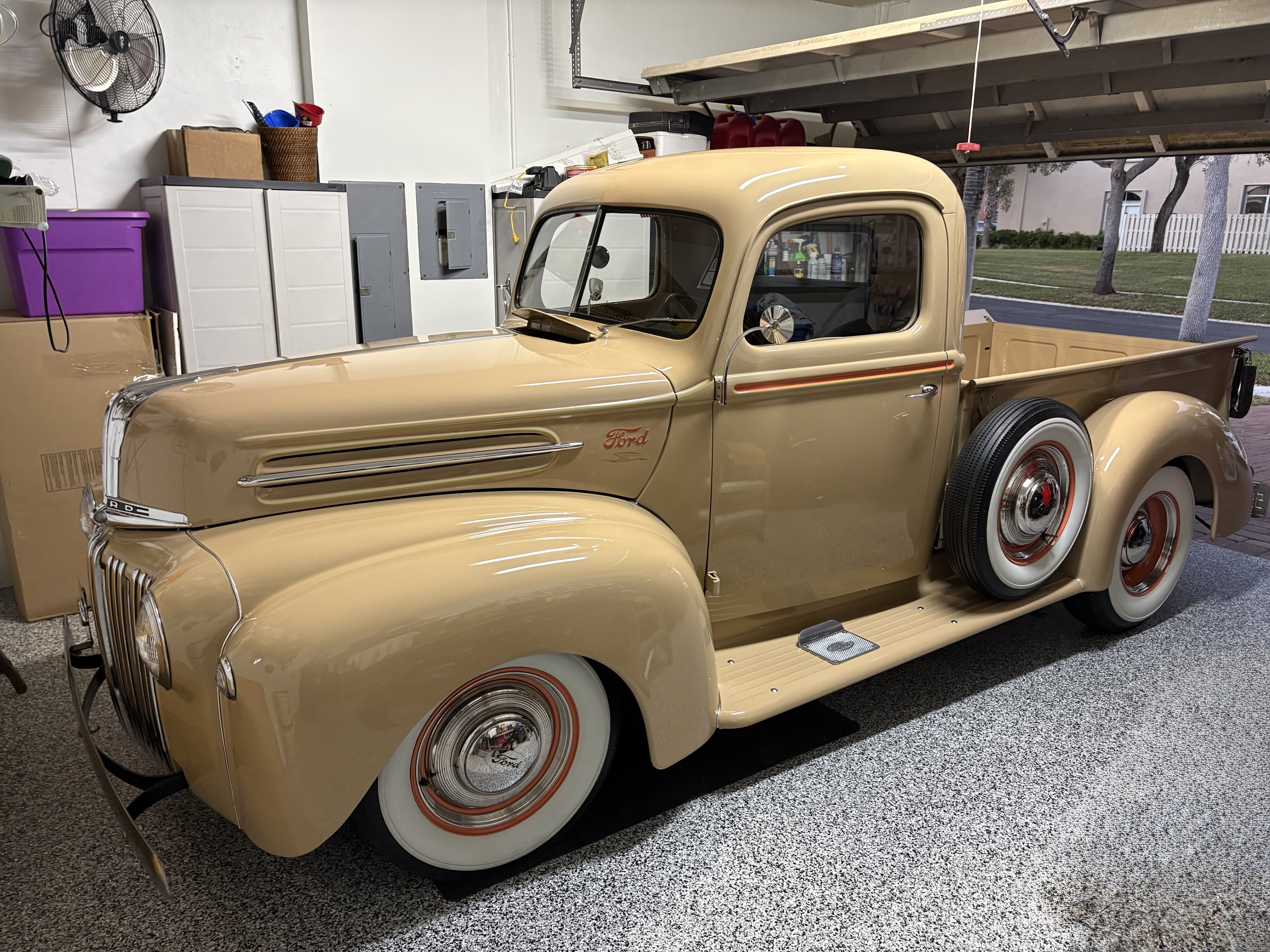 1946 Ford Pickup 15