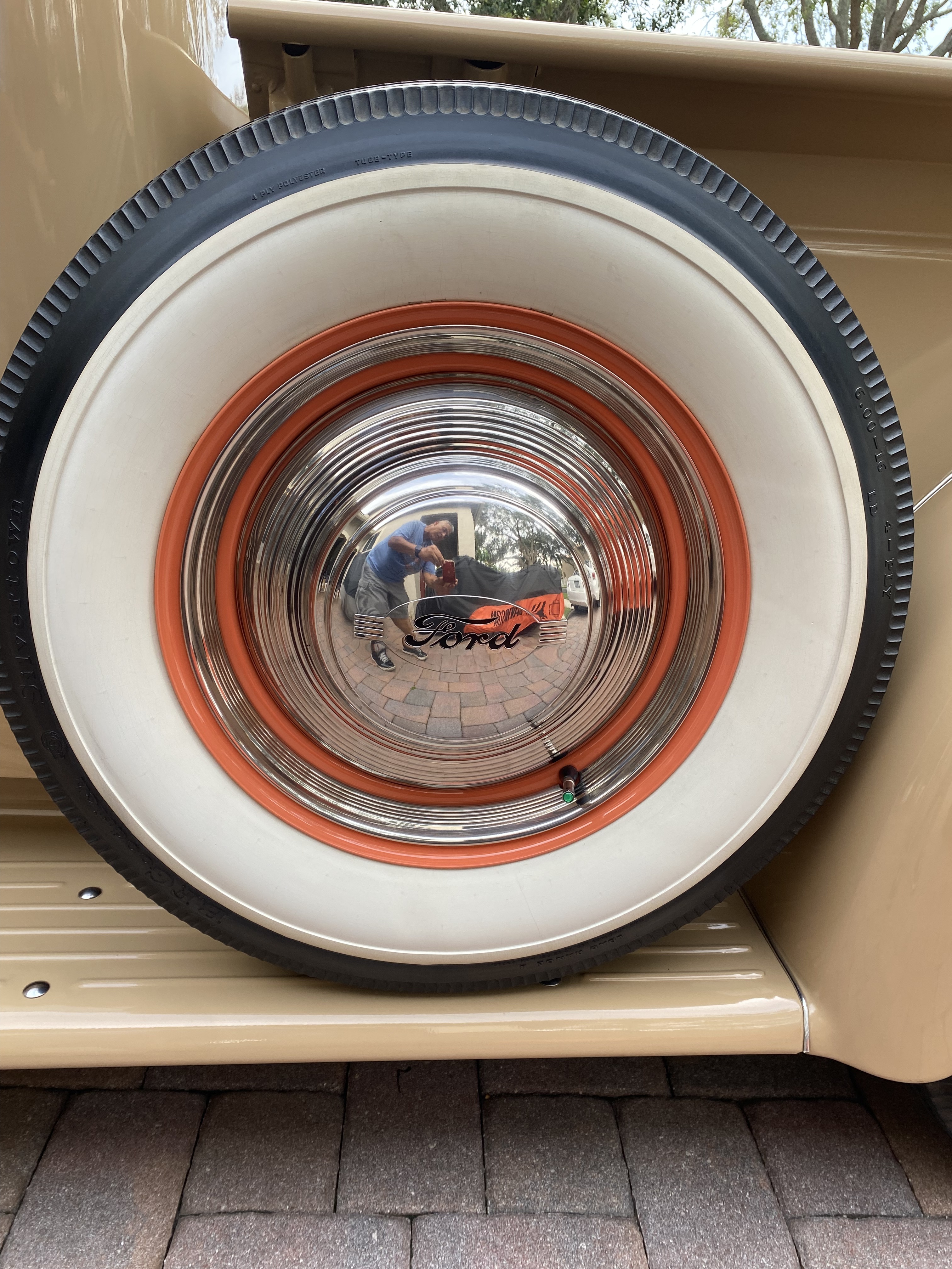 1946 Ford Pickup 20
