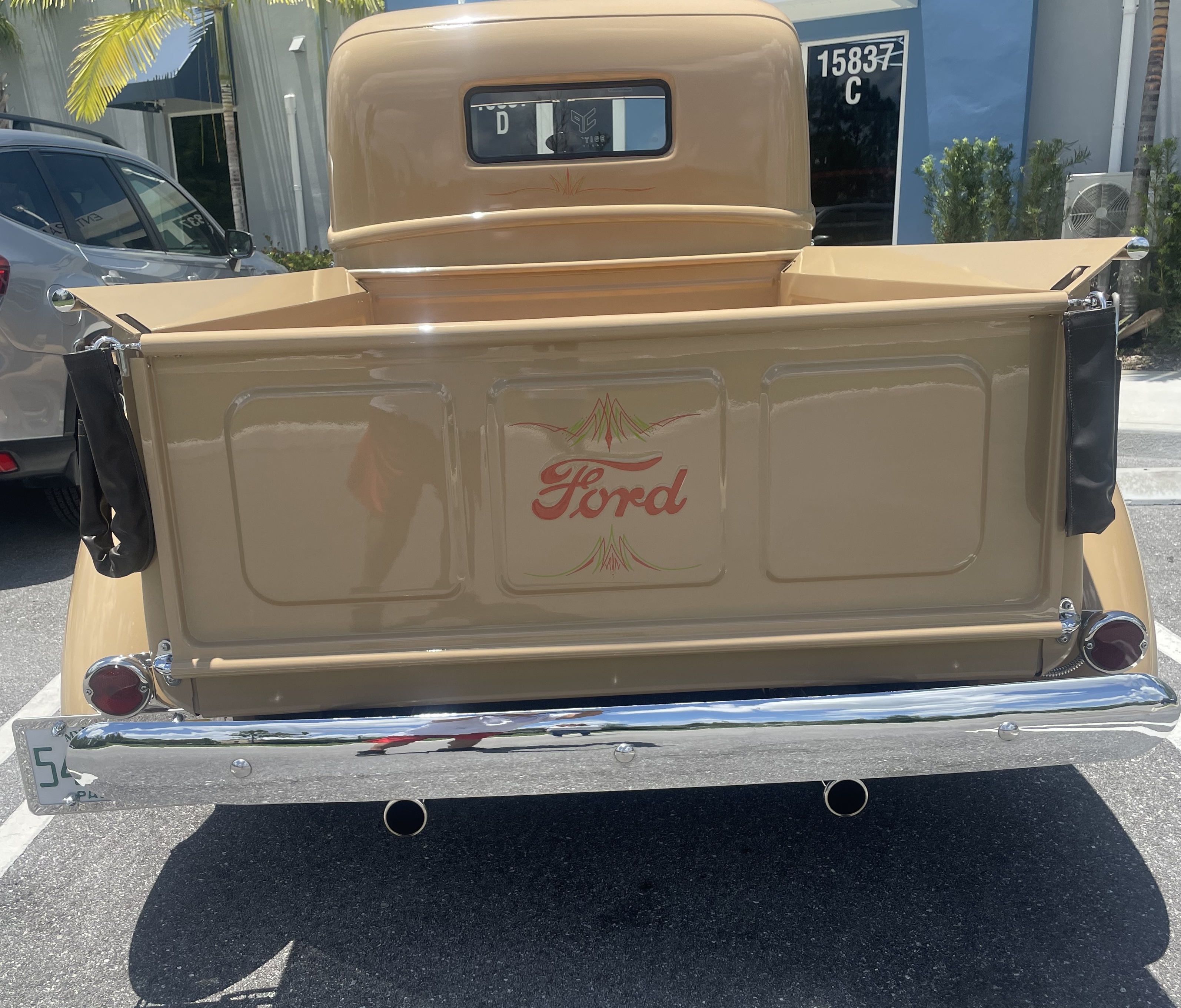 1946 Ford Pickup 3