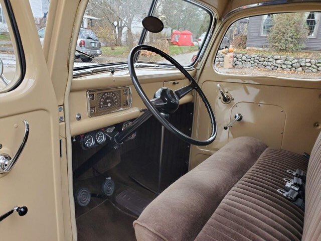 1946 Ford Pickup 9