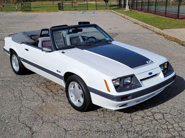 1986 Ford Mustang 1
