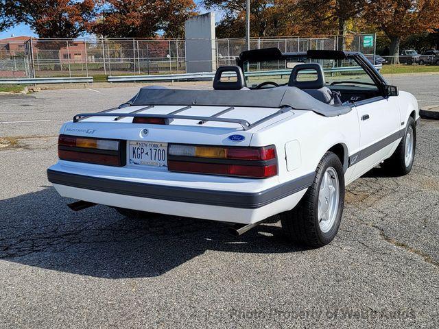 1986 Ford Mustang 10