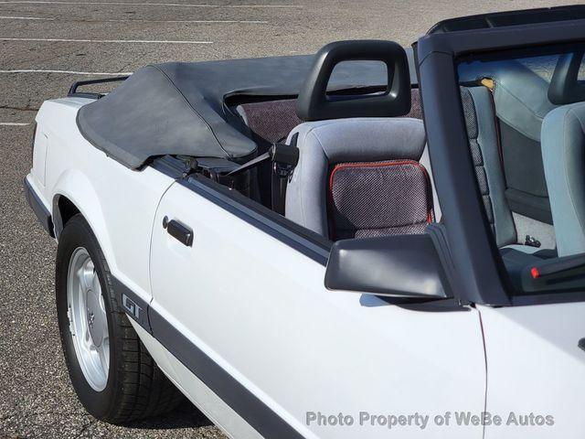 1986 Ford Mustang 32