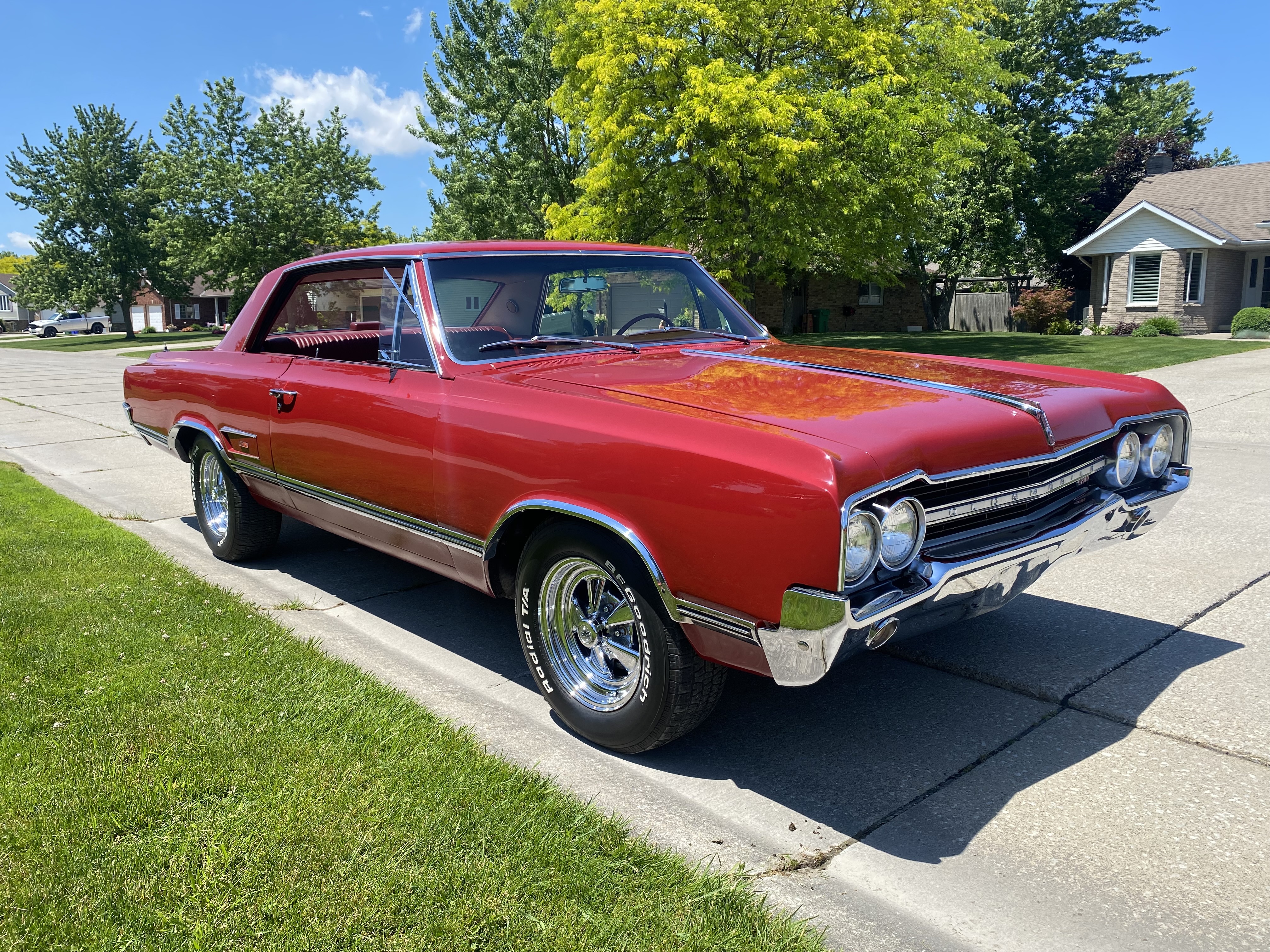 1965 Oldsmobile Cutlass 4