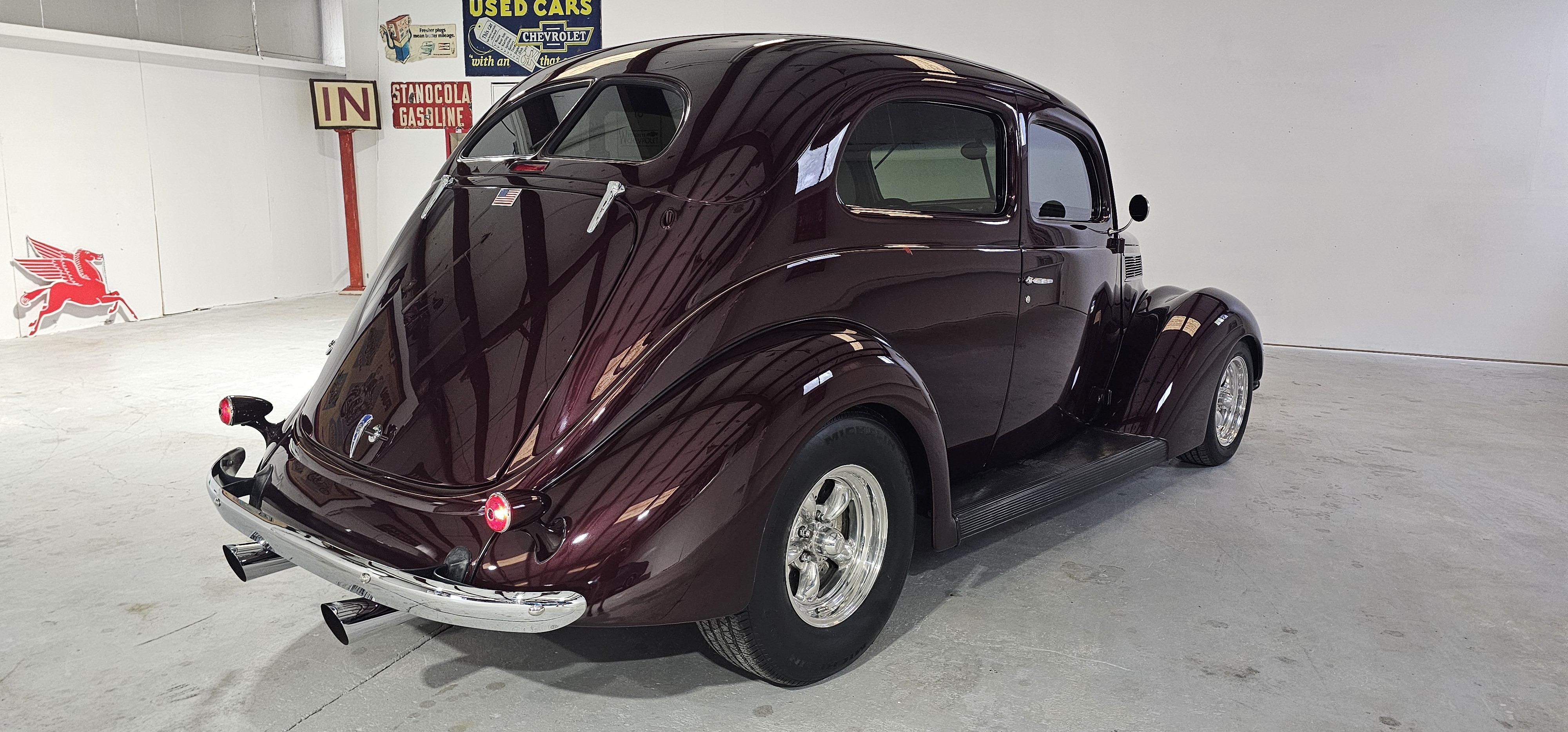 1937 Ford Slant Back Street Rod 8