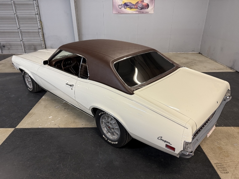 1970 Mercury Cougar 4