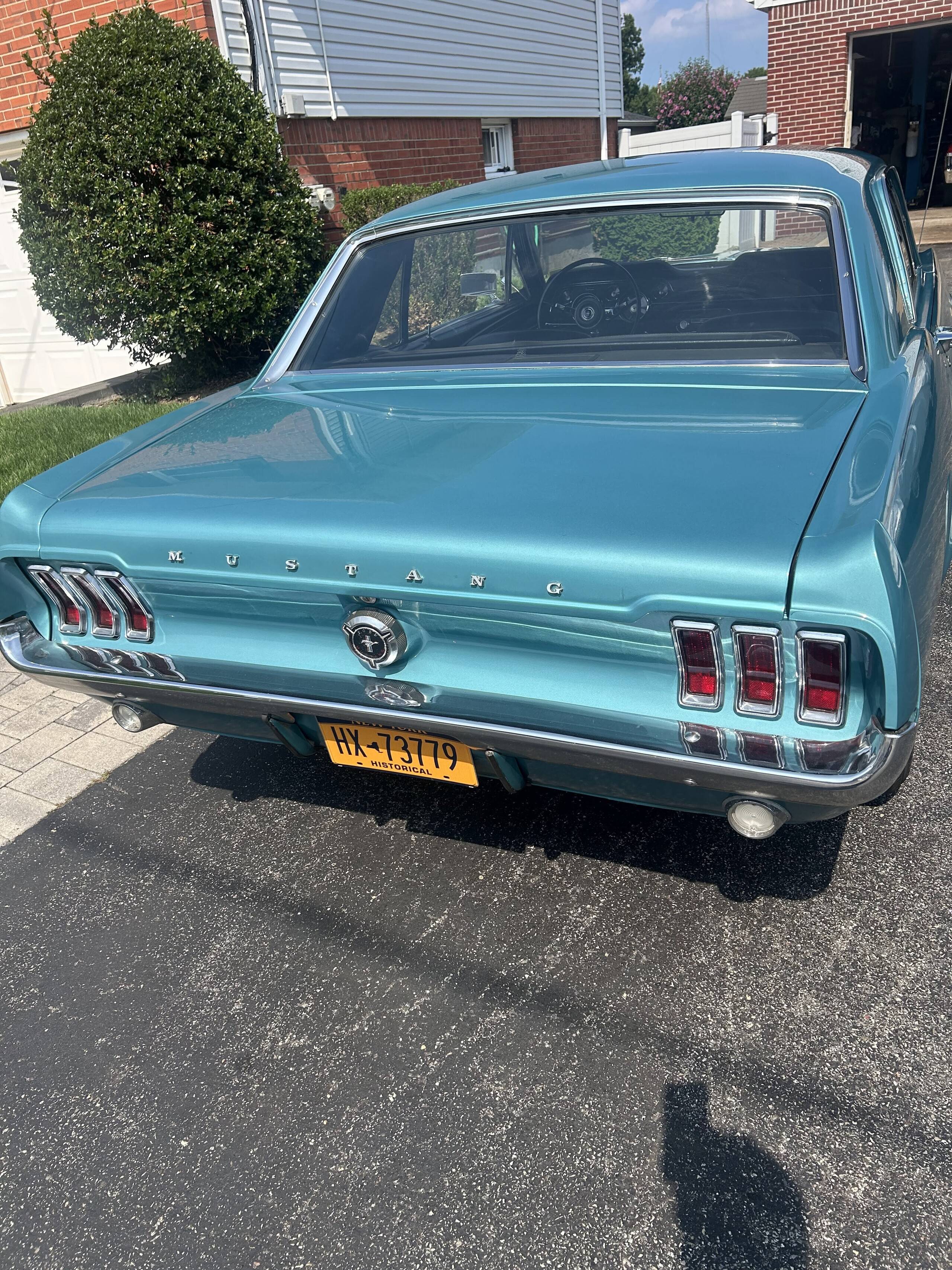 1967 Ford Mustang 2