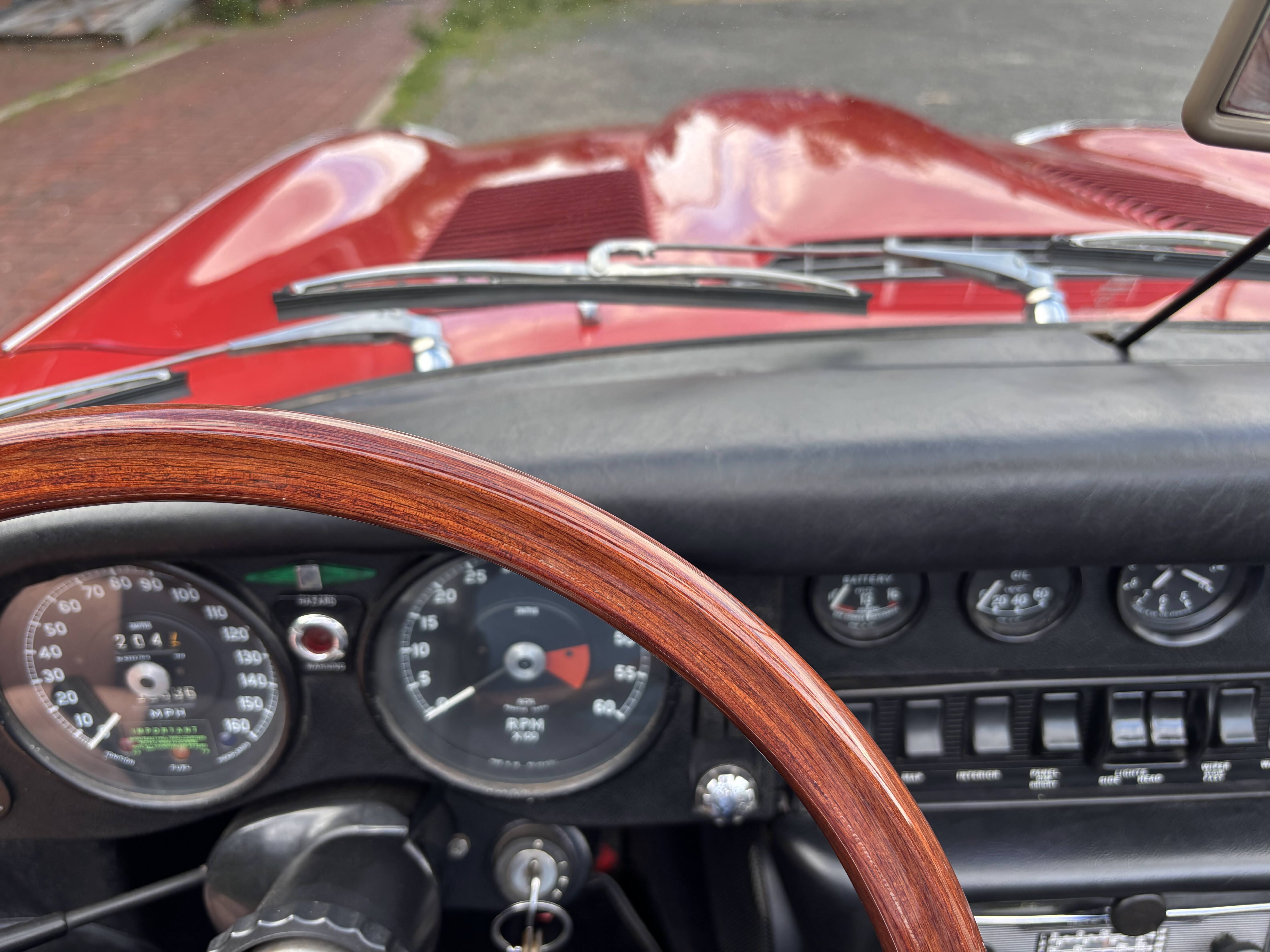 1971 Jaguar E-Type 37