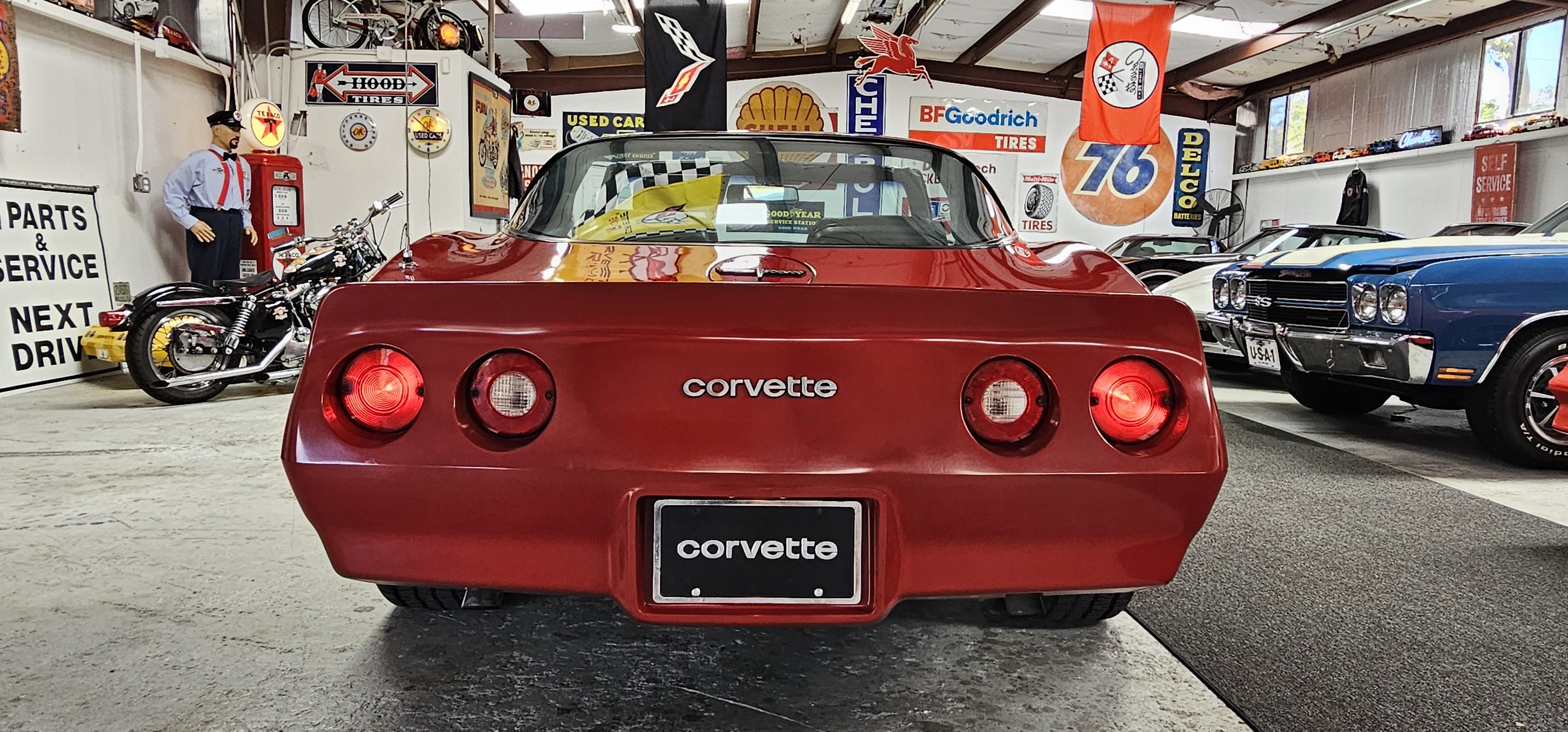 1981 CHEVROLET CORVETTE 8