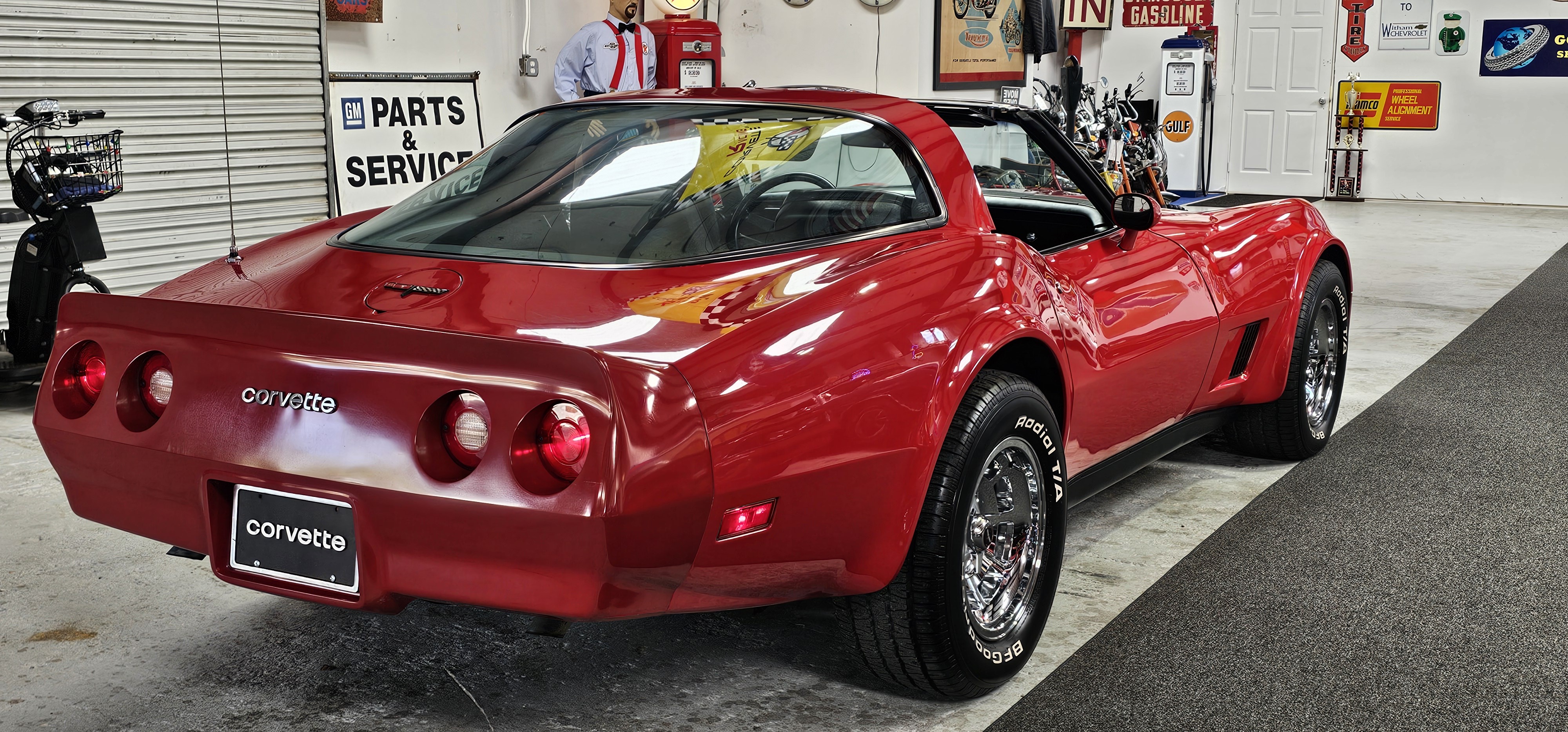 1981 CHEVROLET CORVETTE 10