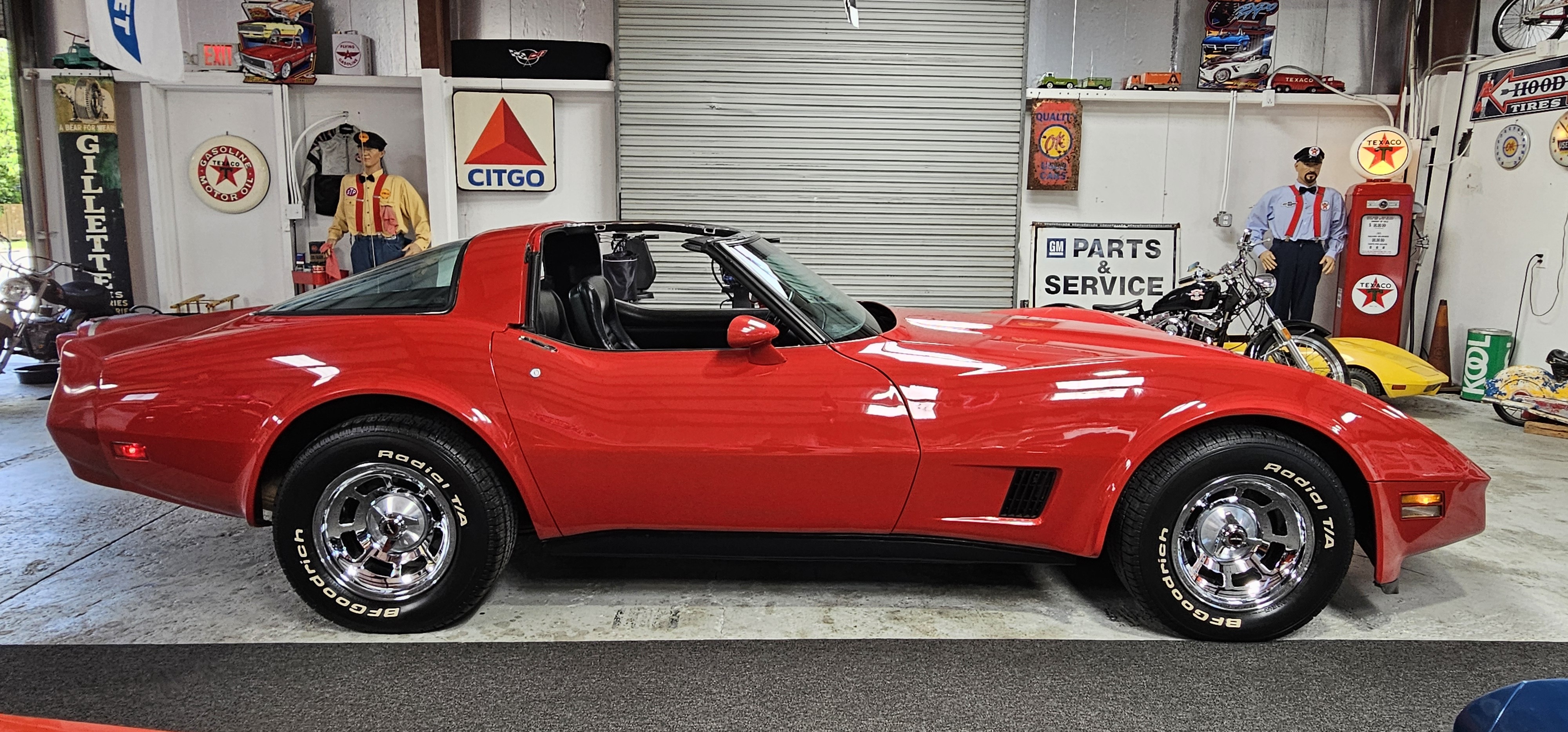 1981 CHEVROLET CORVETTE 11