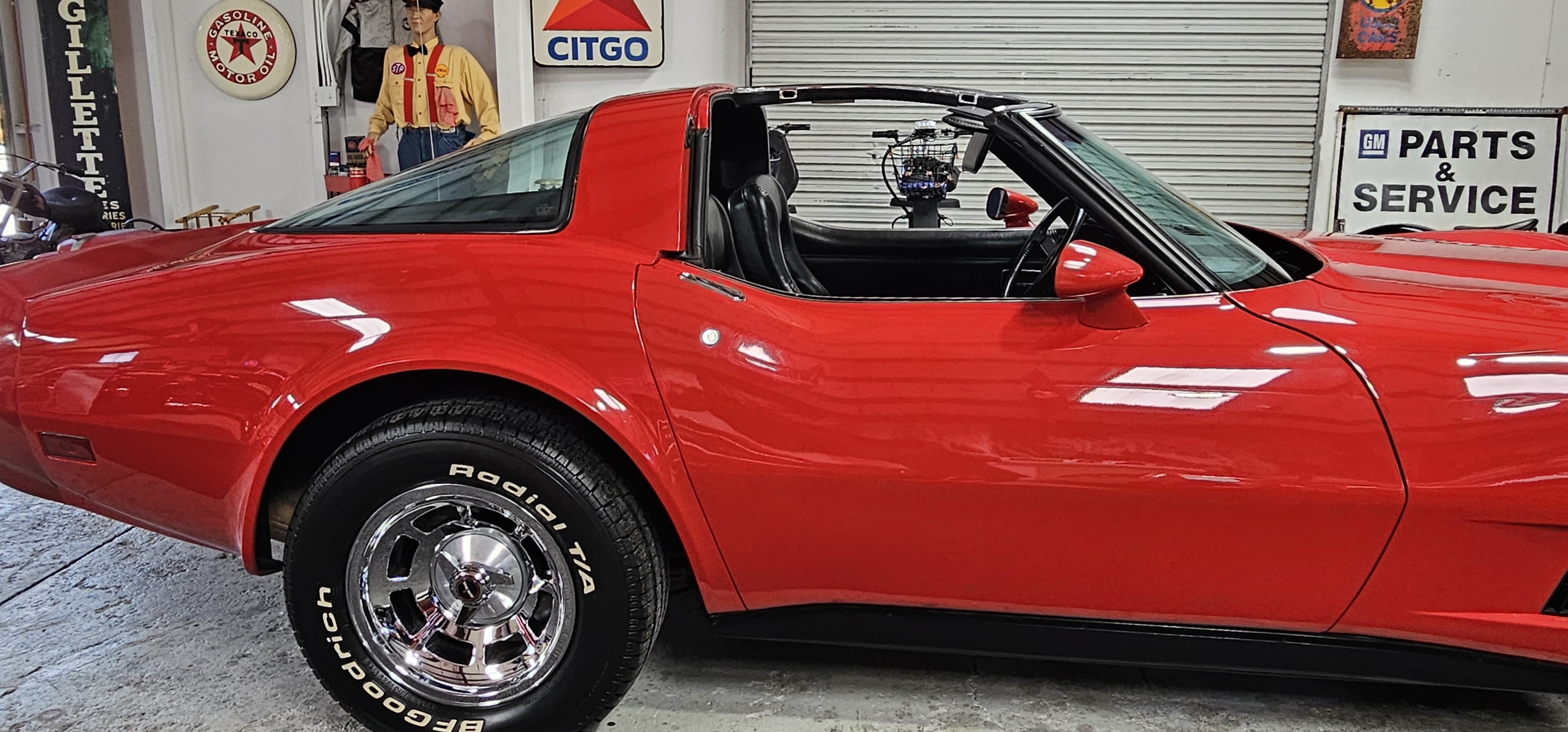 1981 CHEVROLET CORVETTE 27