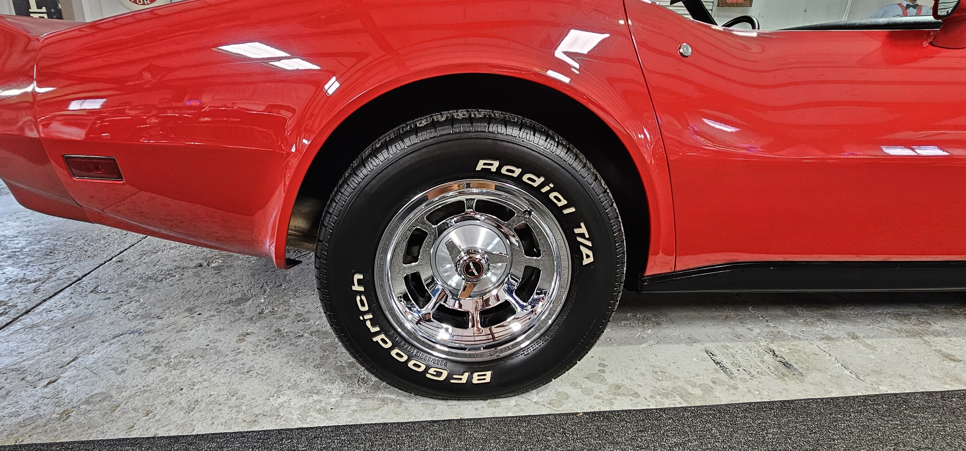 1981 CHEVROLET CORVETTE 29