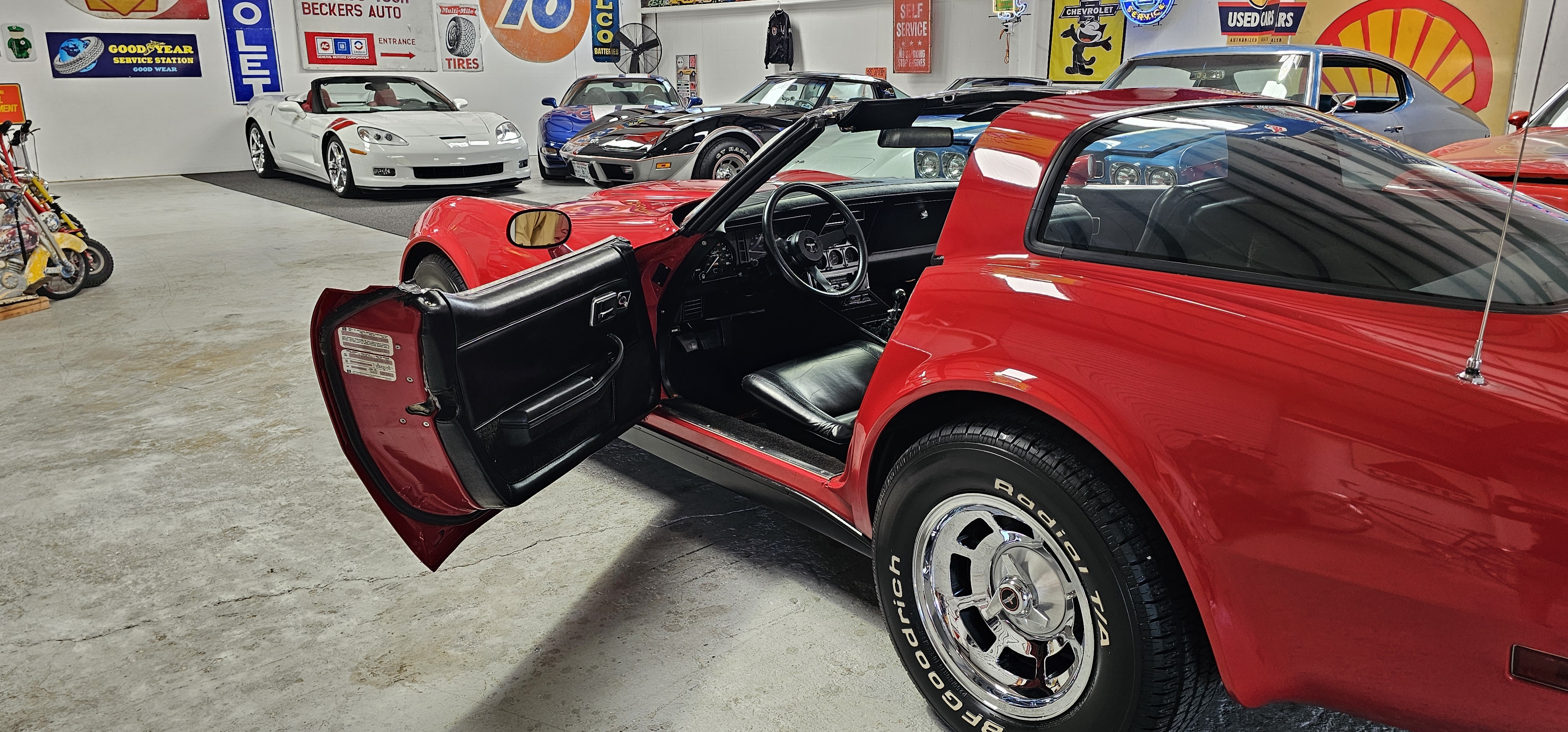 1981 CHEVROLET CORVETTE 48