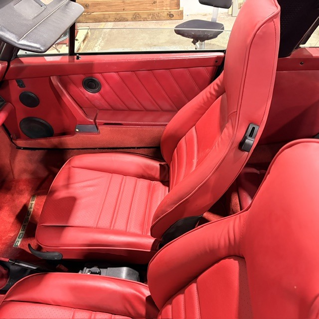 1988 Porsche 911 Carrera 27