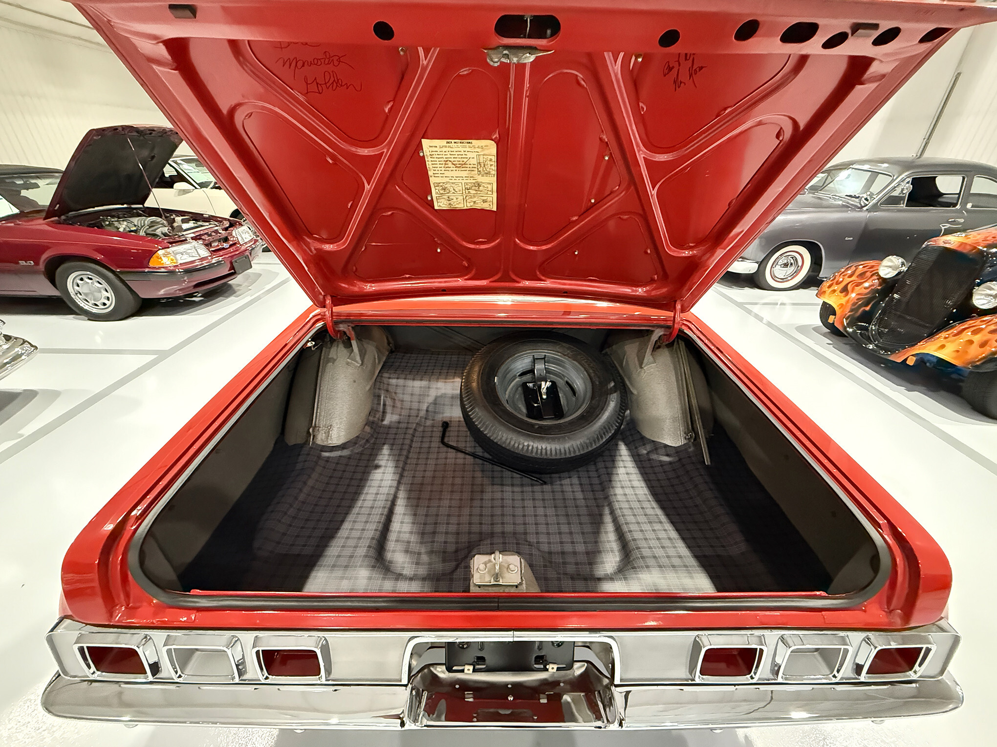 1964 Dodge Polara 28