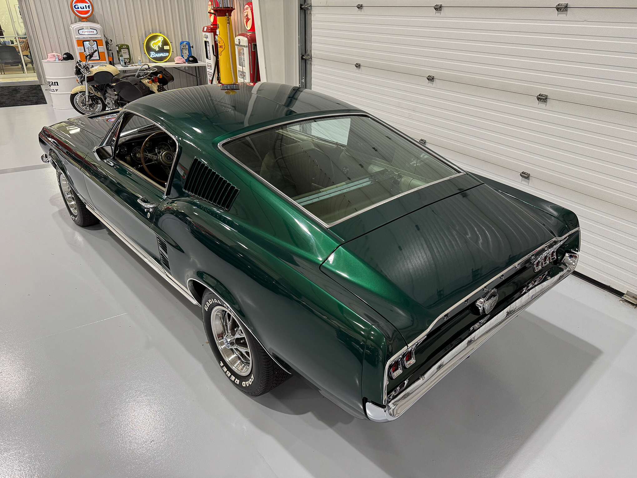 1967 Ford Mustang GT 10