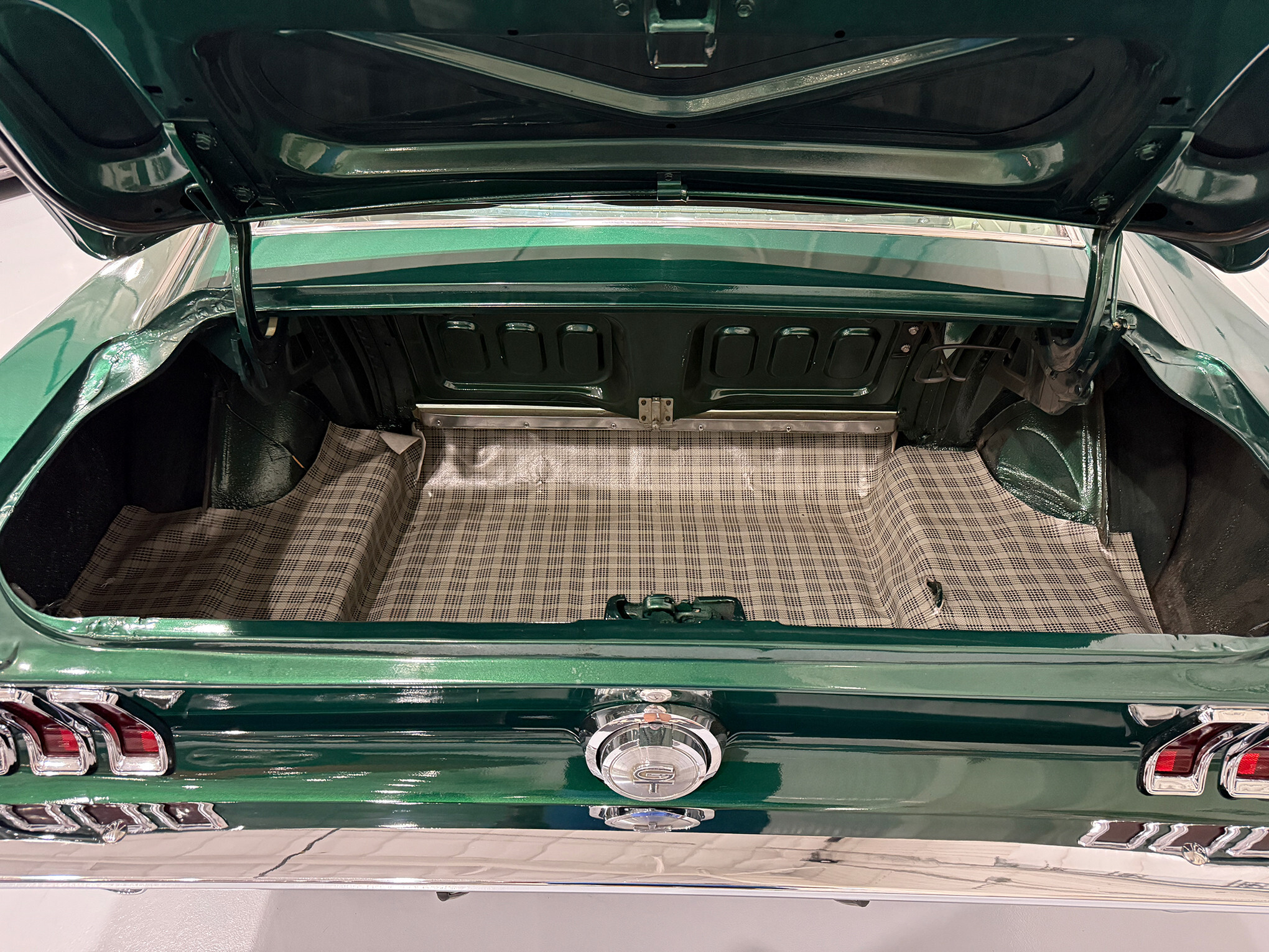 1967 Ford Mustang GT 28