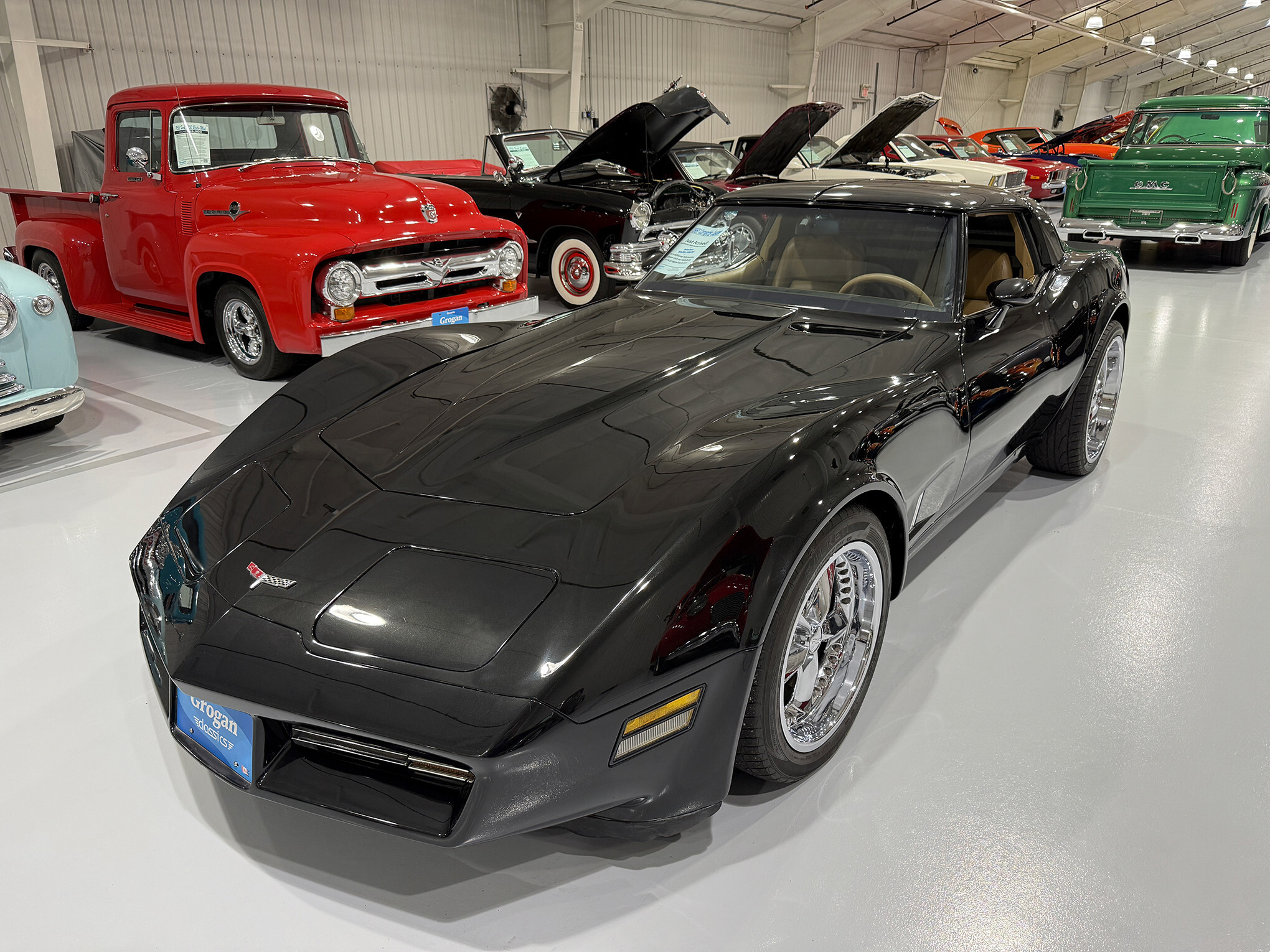 1981 Chevrolet Corvette Custom 2