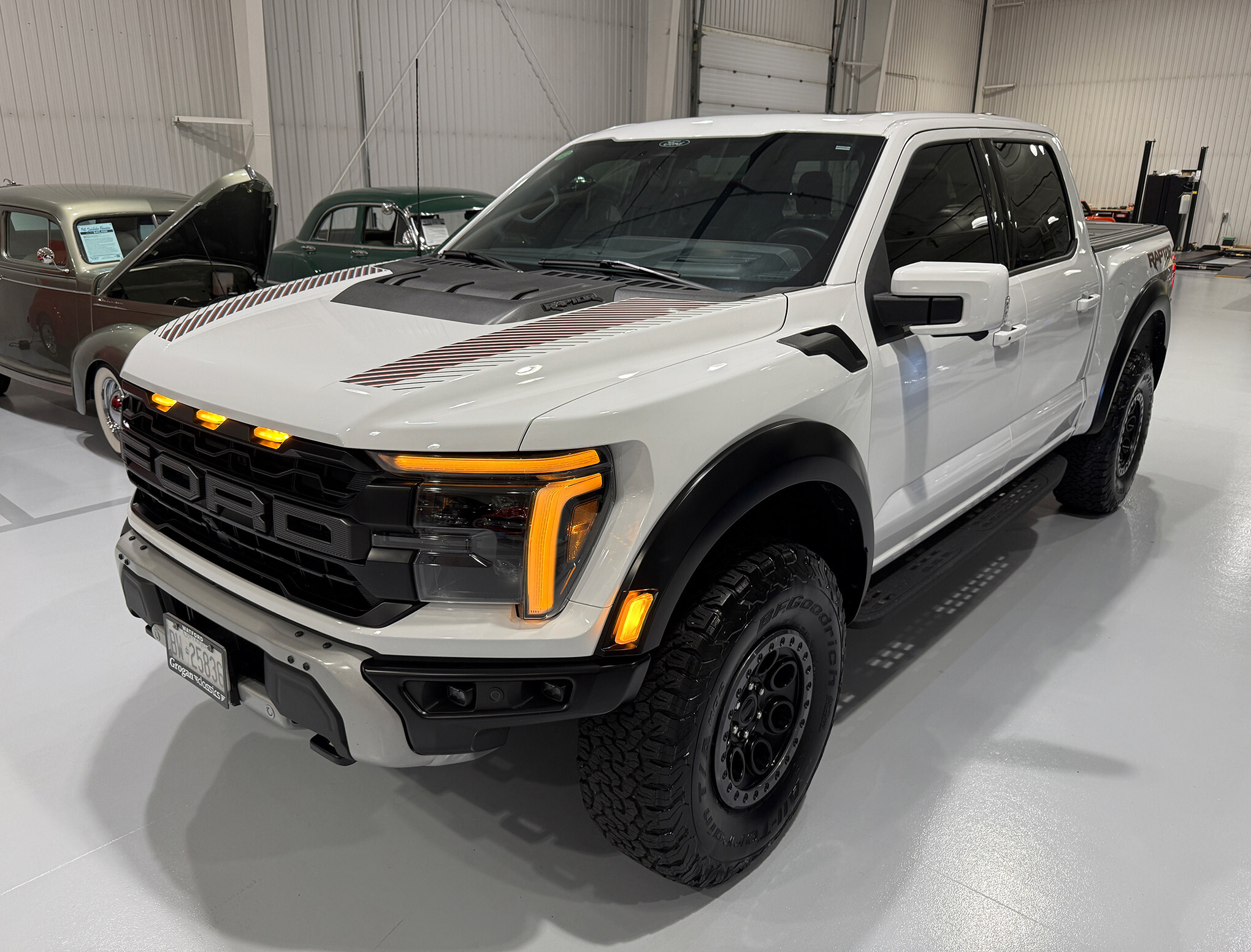2025 Ford F-150 Raptor 2