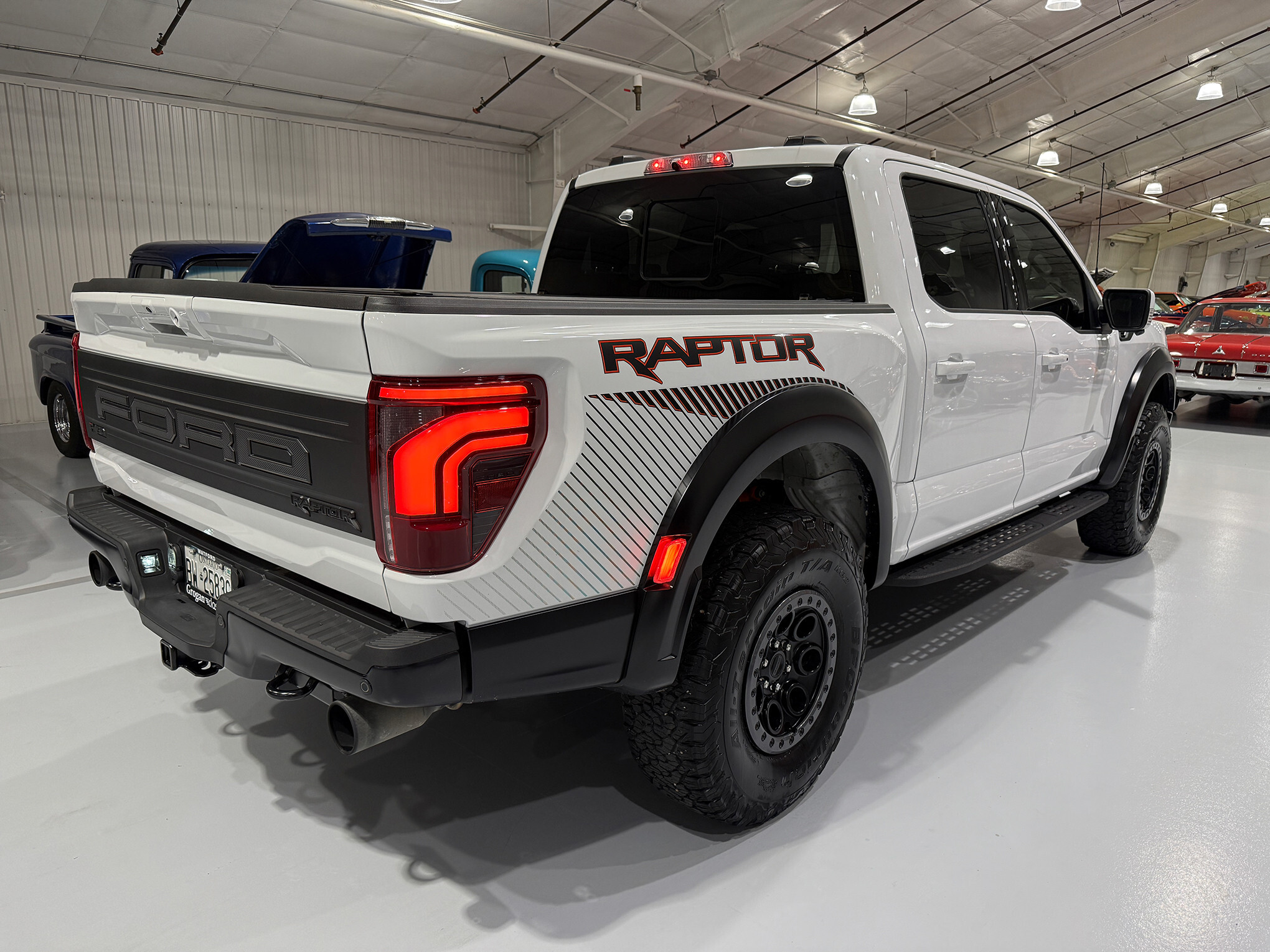 2025 Ford F-150 Raptor 10