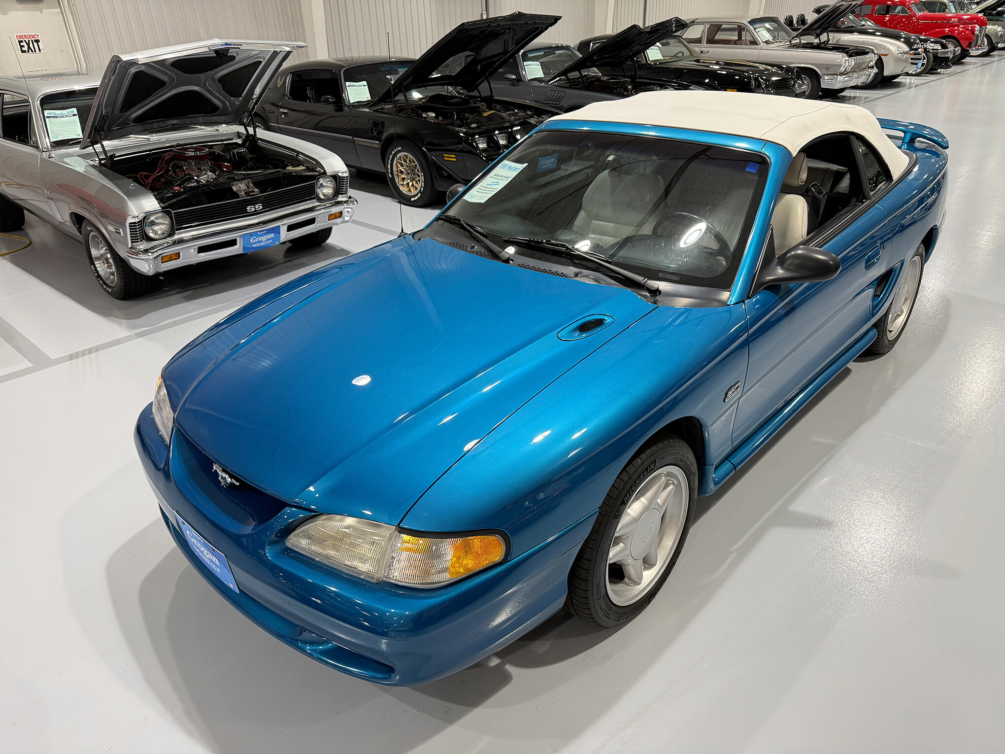 1995 Ford Mustang GT 7