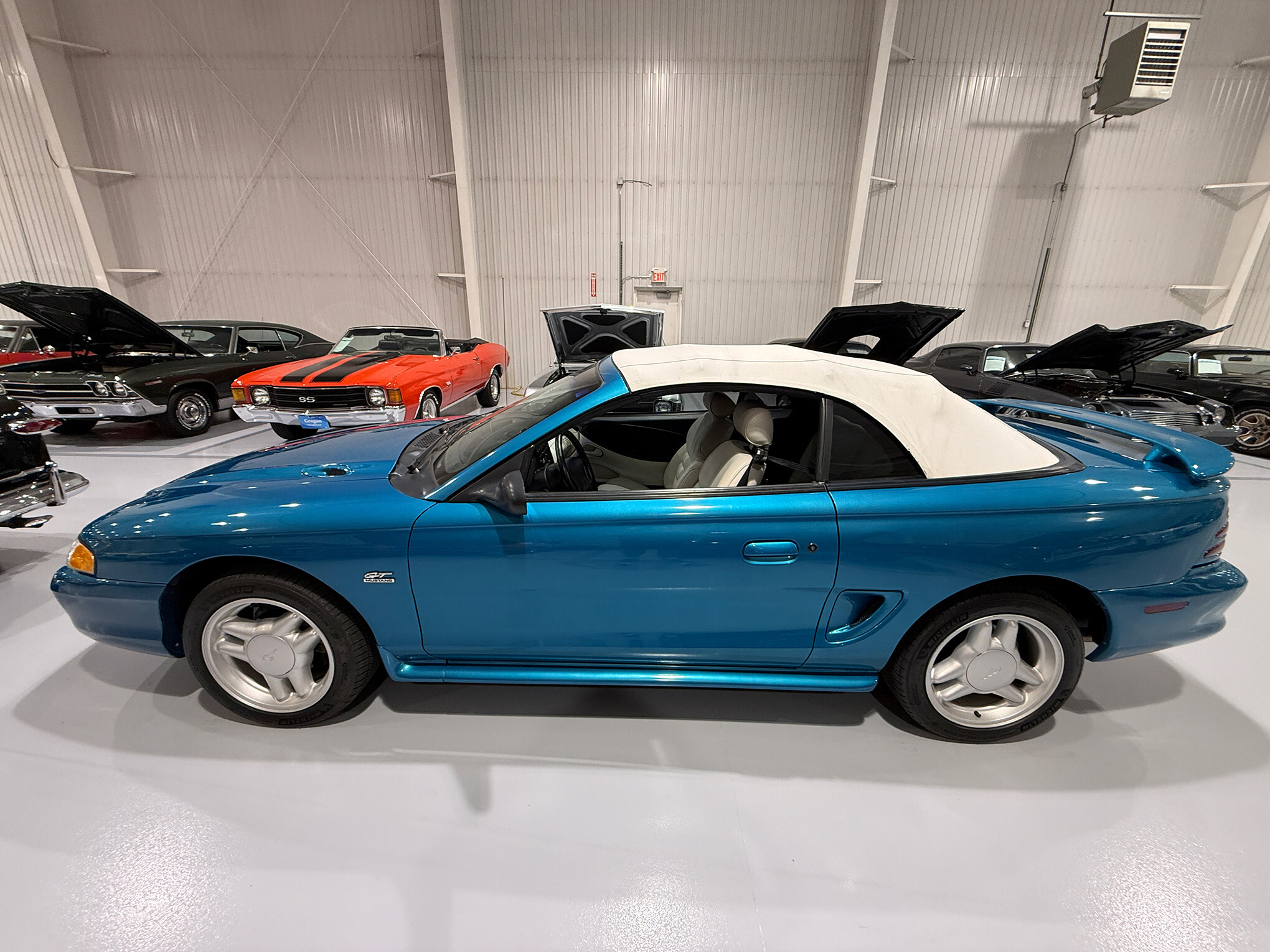1995 Ford Mustang GT 8