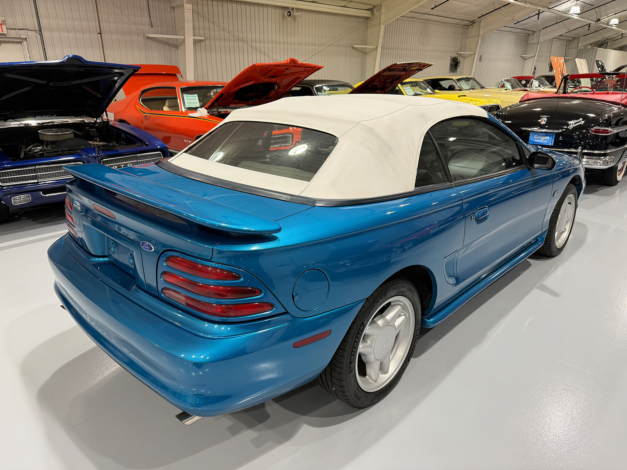 1995 Ford Mustang GT 12