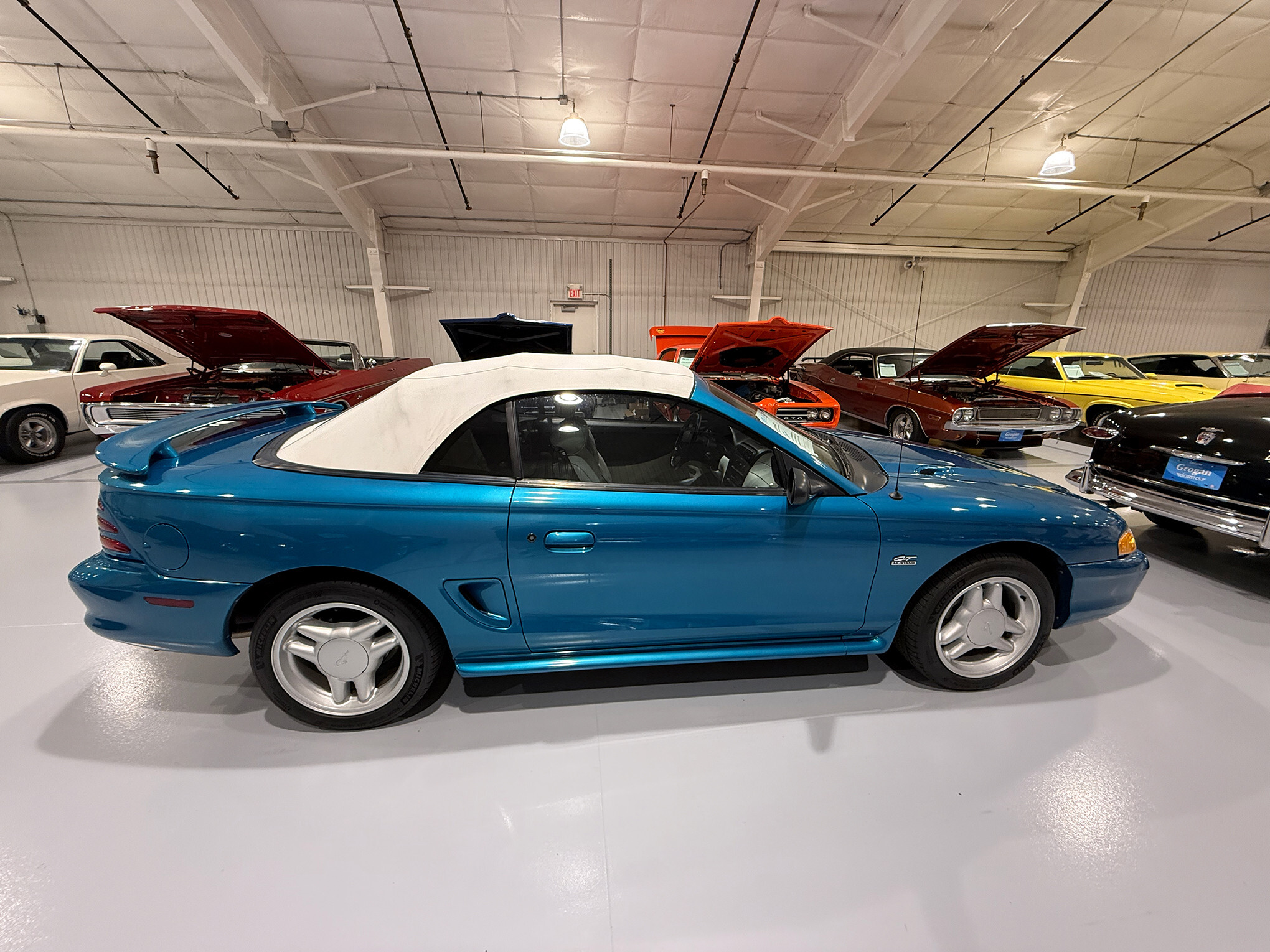 1995 Ford Mustang GT 14