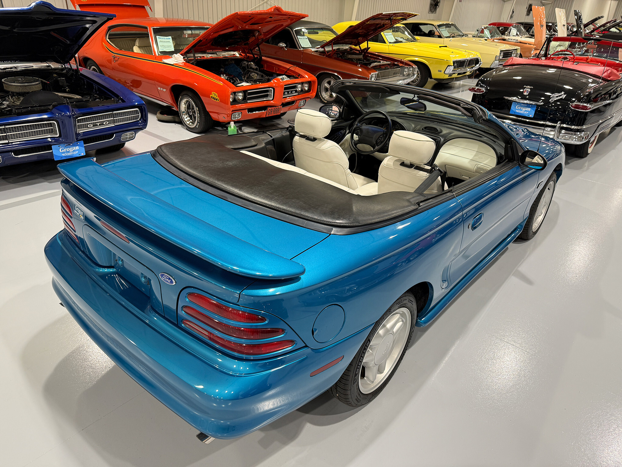 1995 Ford Mustang GT 19