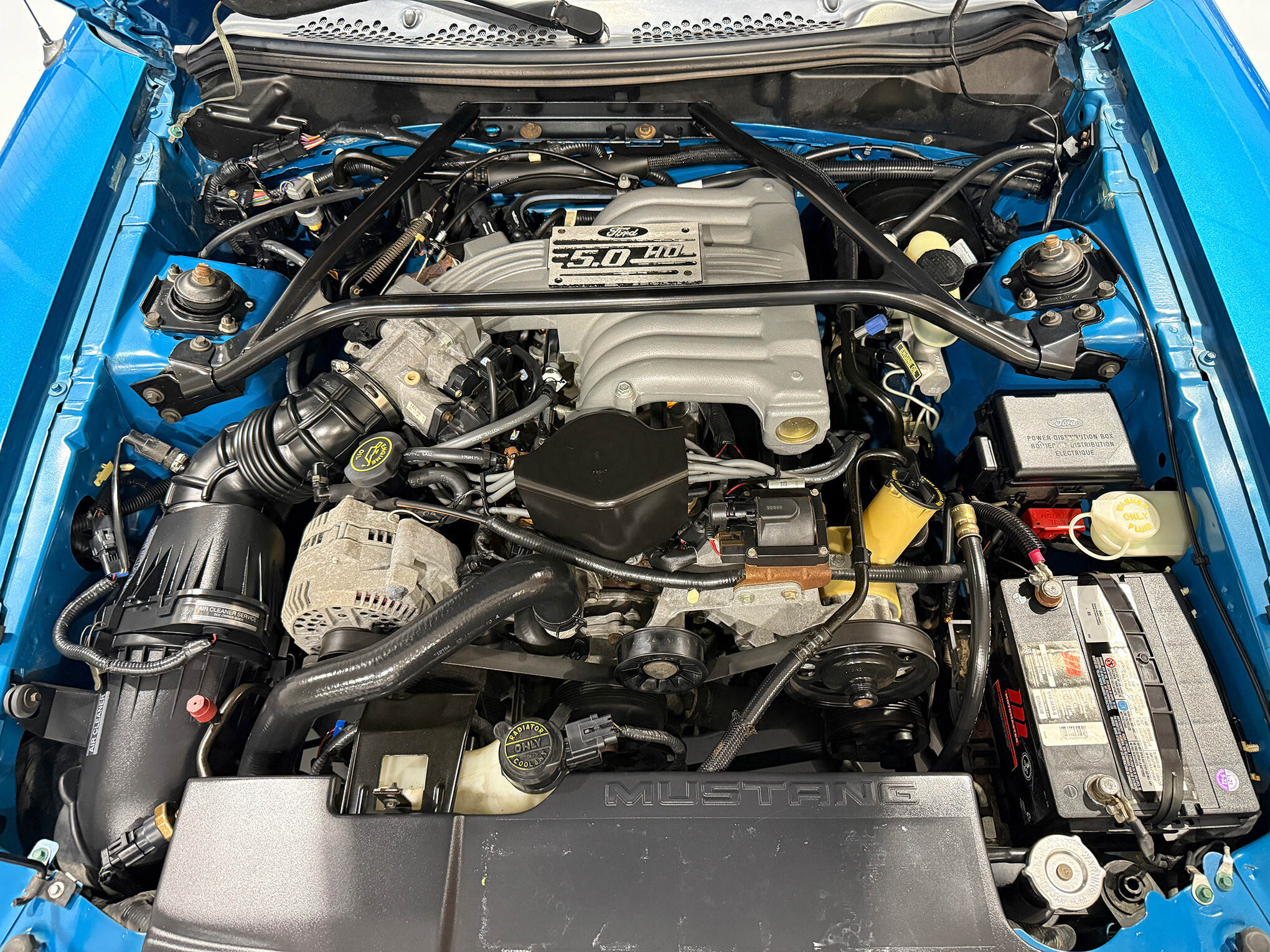 1995 Ford Mustang GT 28