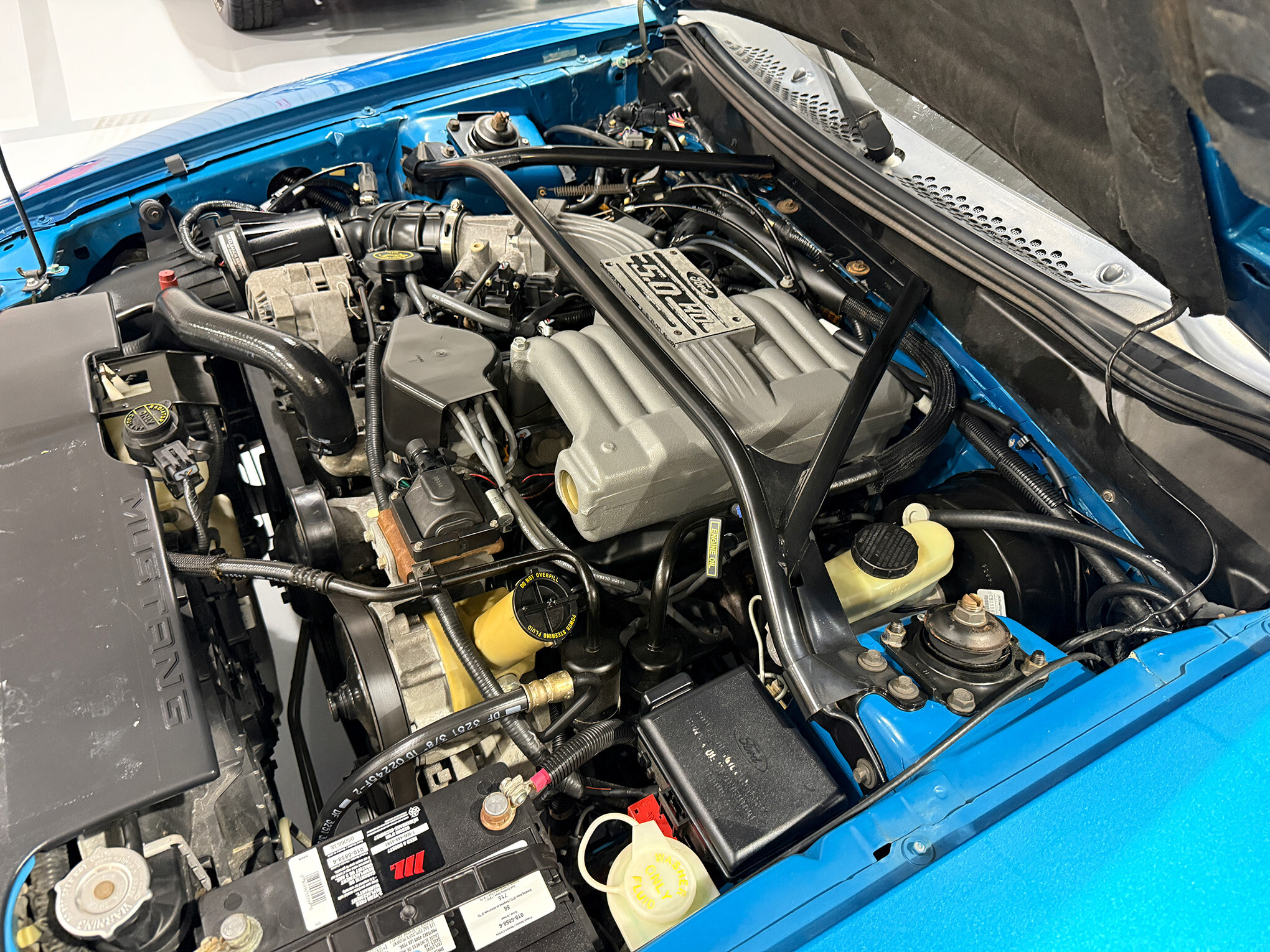 1995 Ford Mustang GT 29