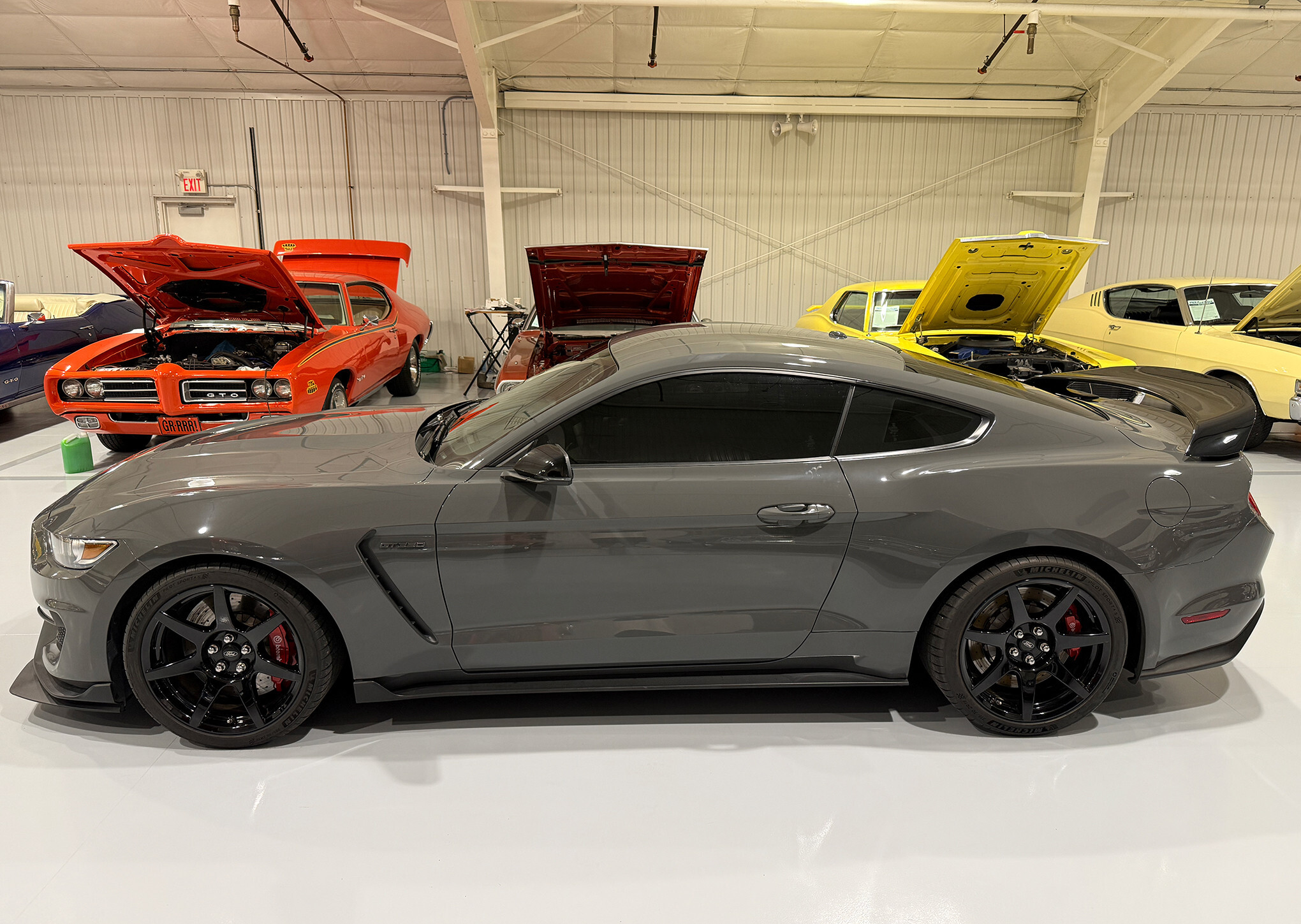 2018 Ford Shelby GT350 7