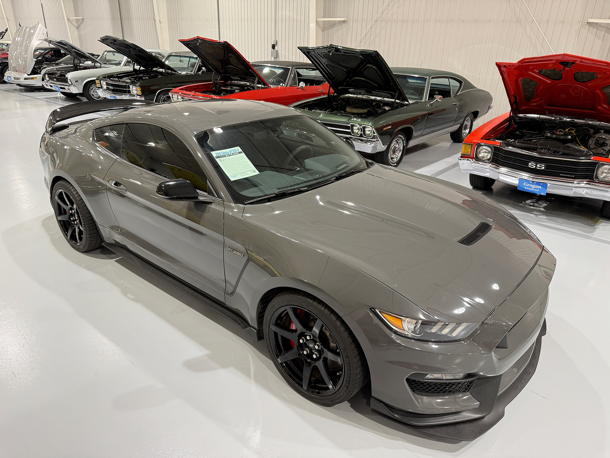 2018 Ford Shelby GT350 12