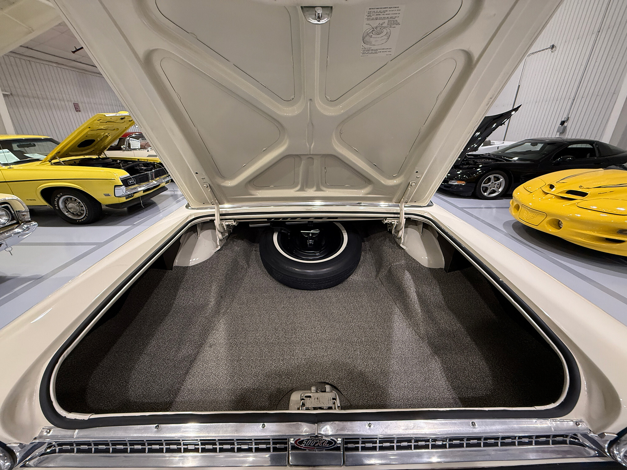 1963 Ford  Galaxie XL 26