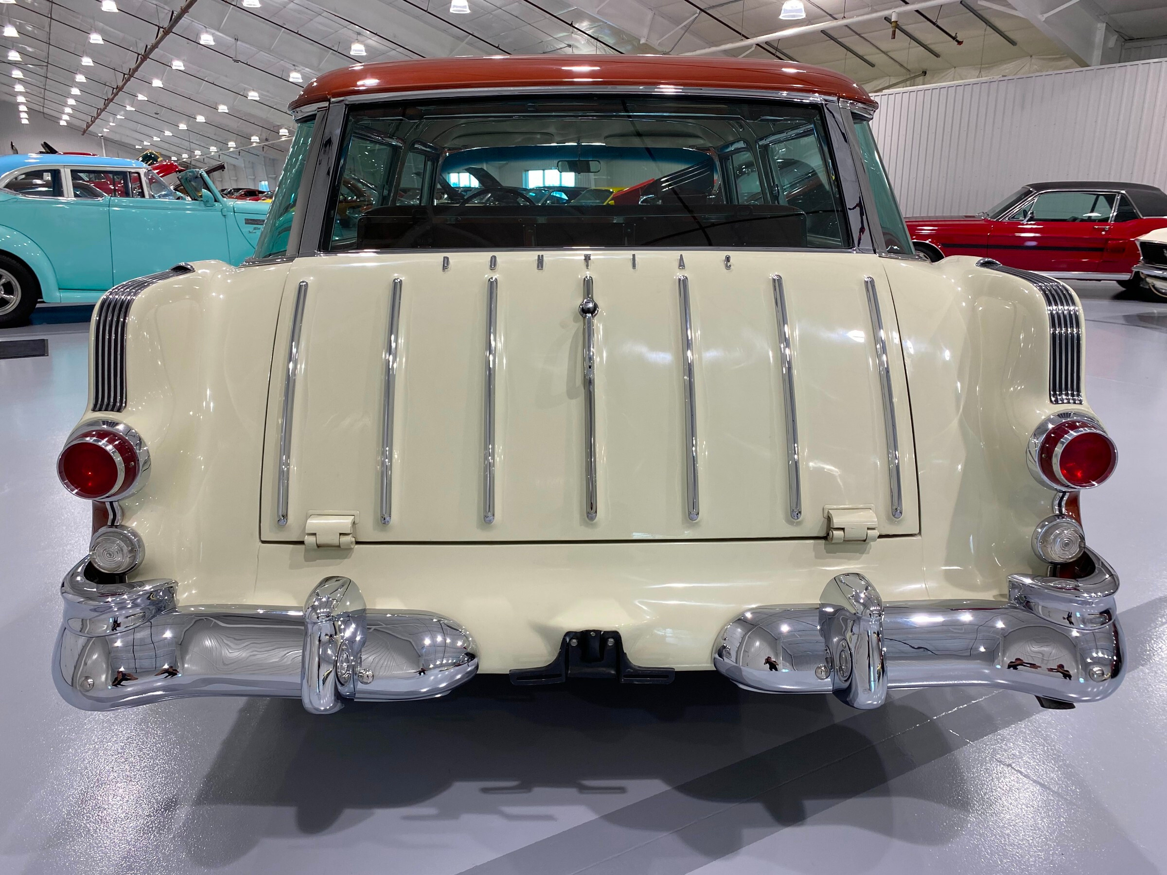 1955 Pontiac Star Chief Safari 3