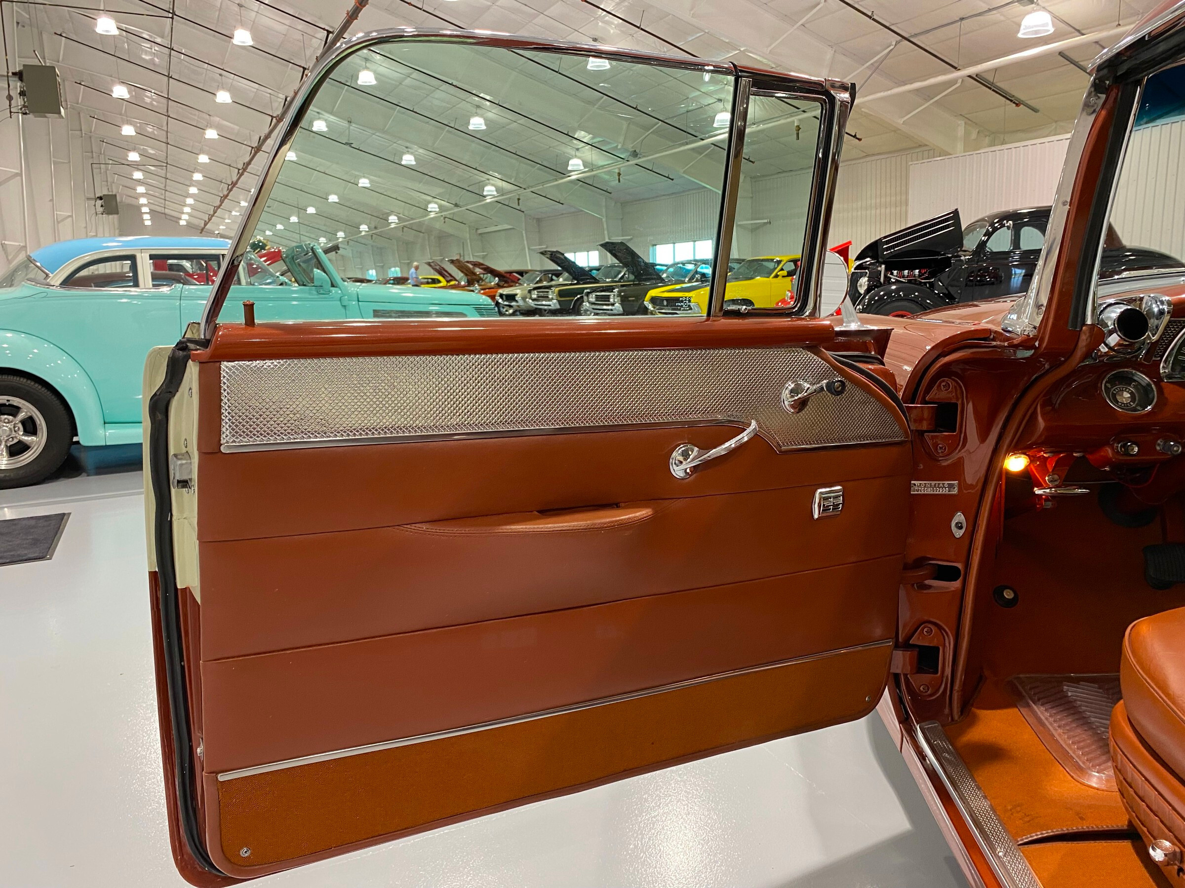 1955 Pontiac Star Chief Safari 9