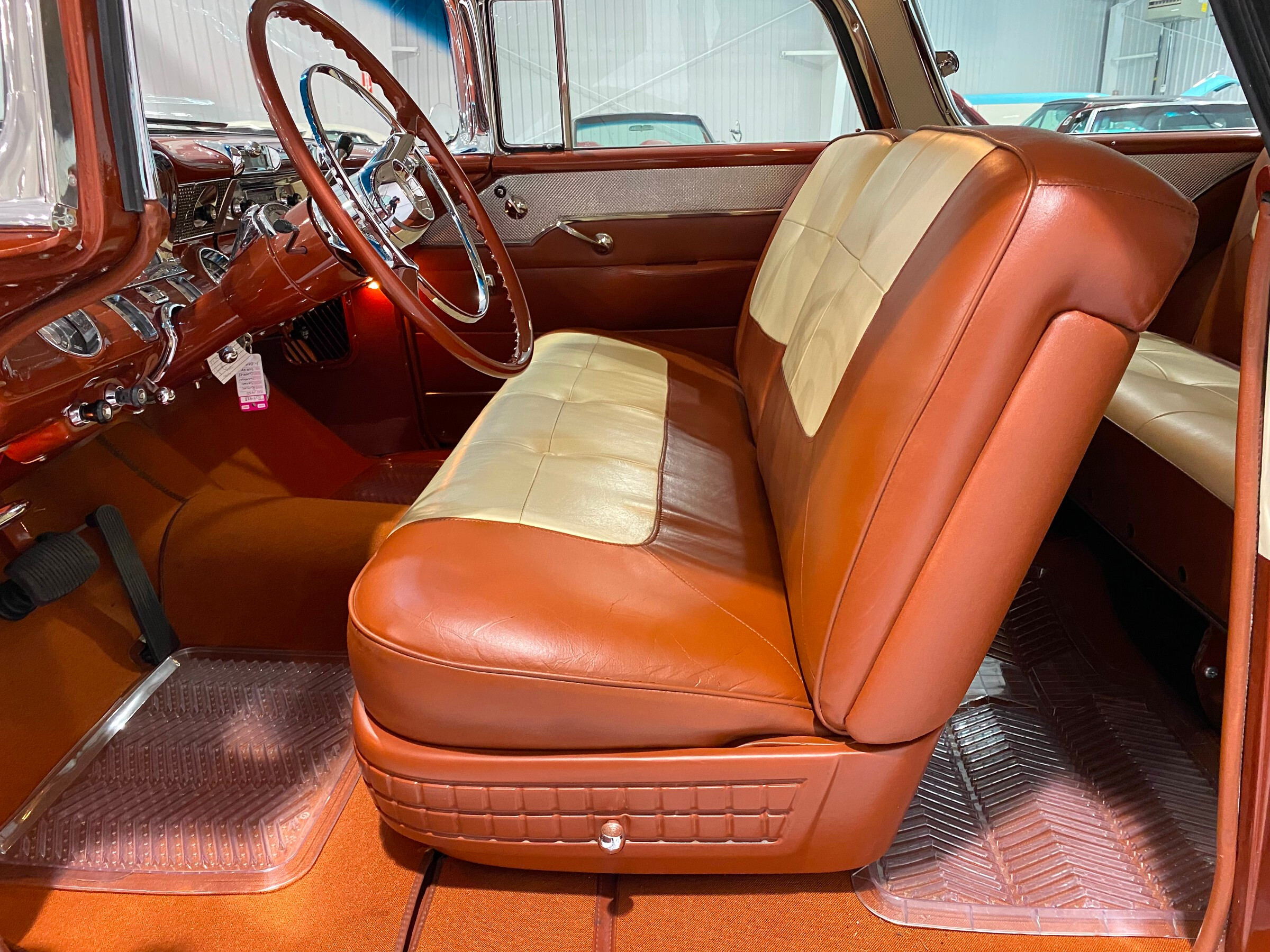 1955 Pontiac Star Chief Safari 10
